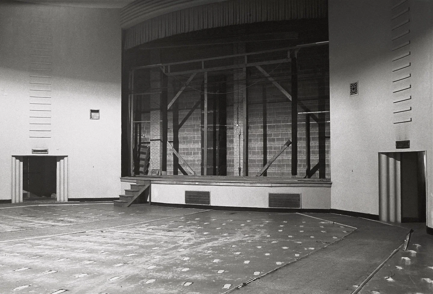 R 36, 1985