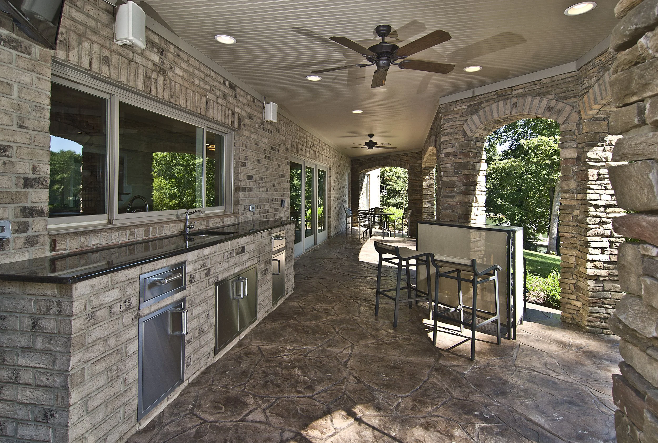 summer kitchen 1.jpg