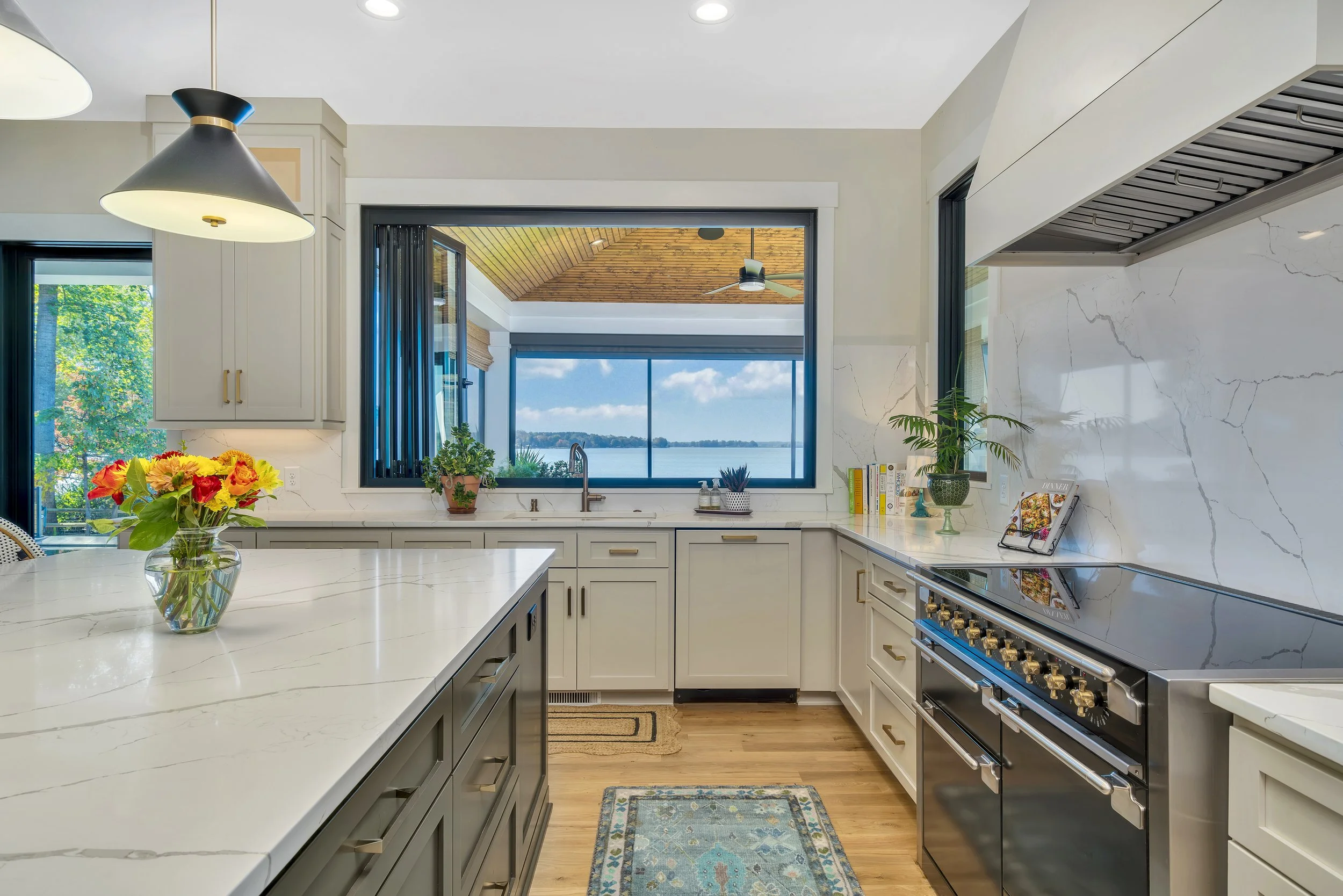 Pippin_20241024_3715 Kingfisher Ln-6.jpg