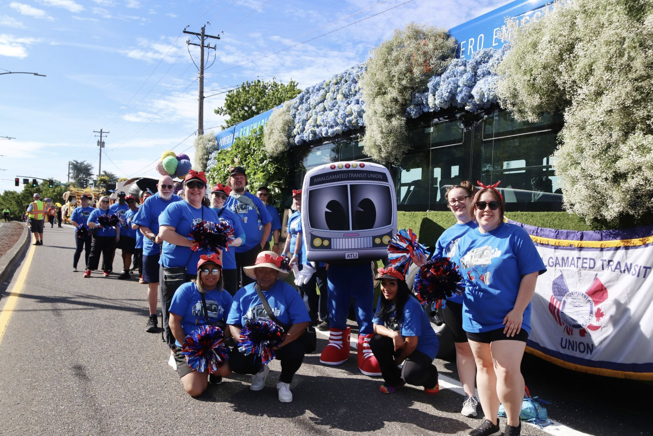 TriMet Grand Floral Parade Portland Rose Festival 225000 spectators community event - FinksCo public sector partnership