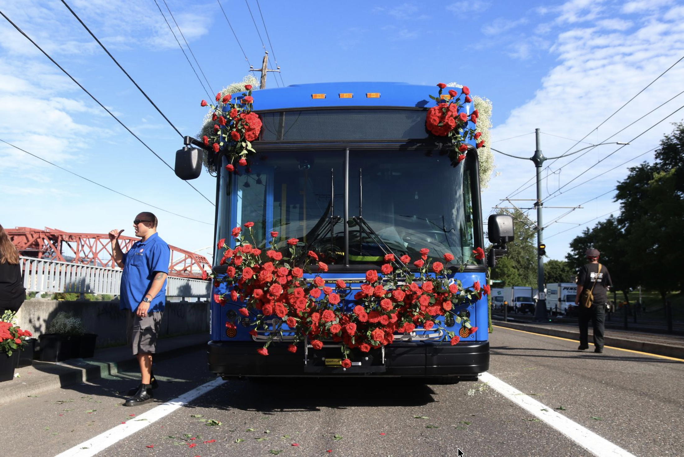TriMet Grand Floral Parade Portland Rose Festival 225000 spectators community event - FinksCo public sector partnership