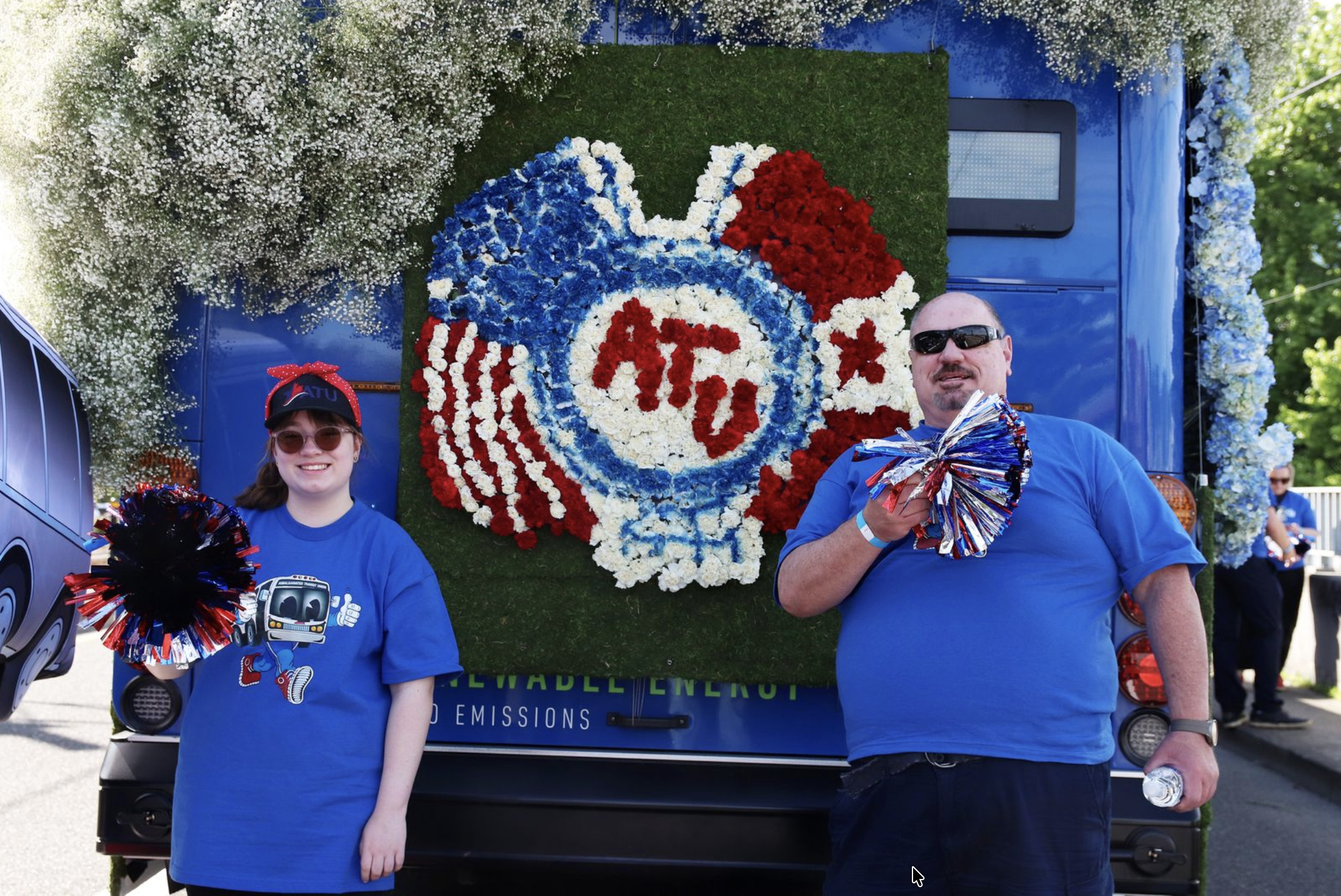 TriMet Grand Floral Parade Portland Rose Festival 225000 spectators community event - FinksCo public sector partnership