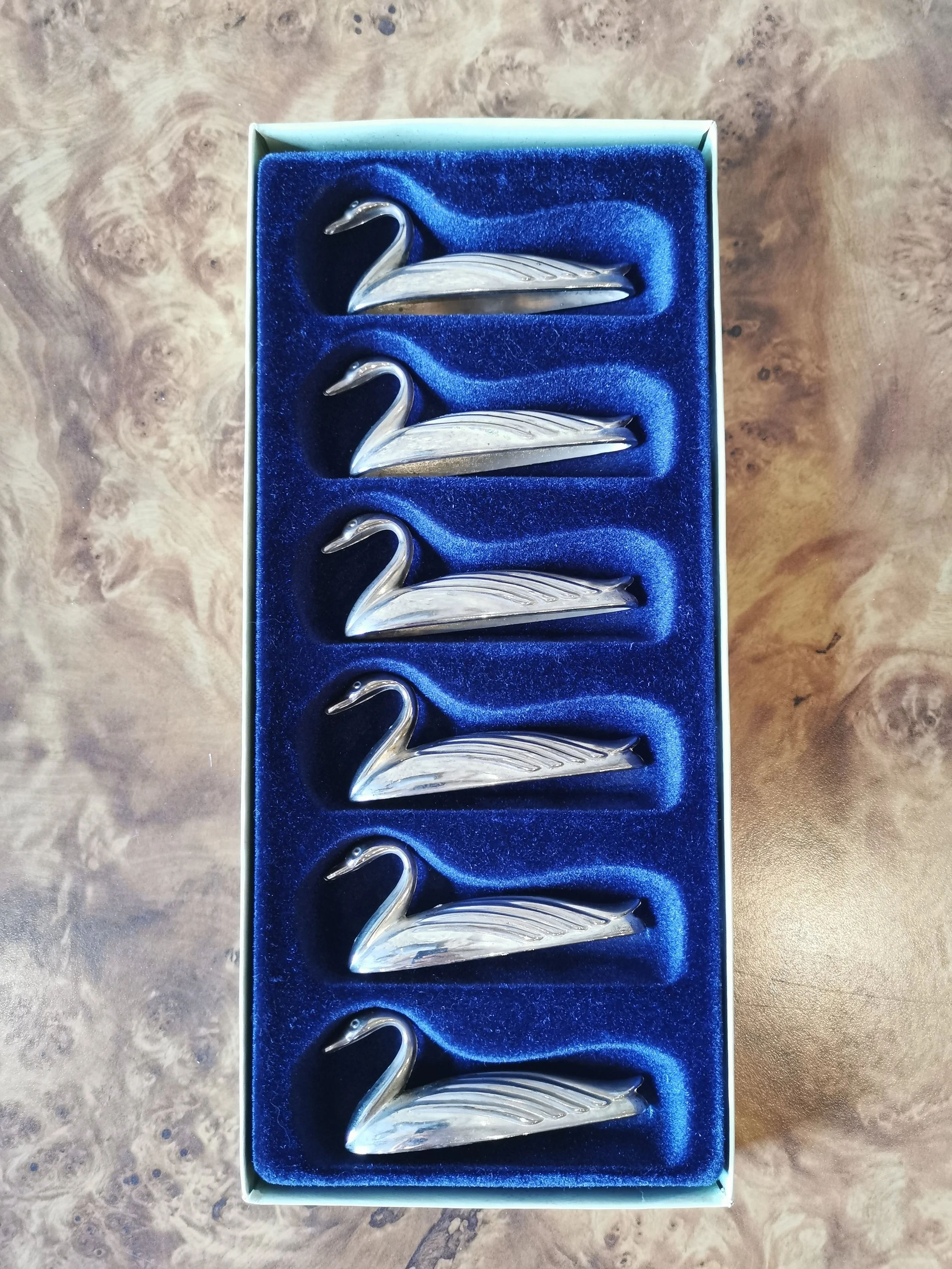 Porte-couteaux cygnes