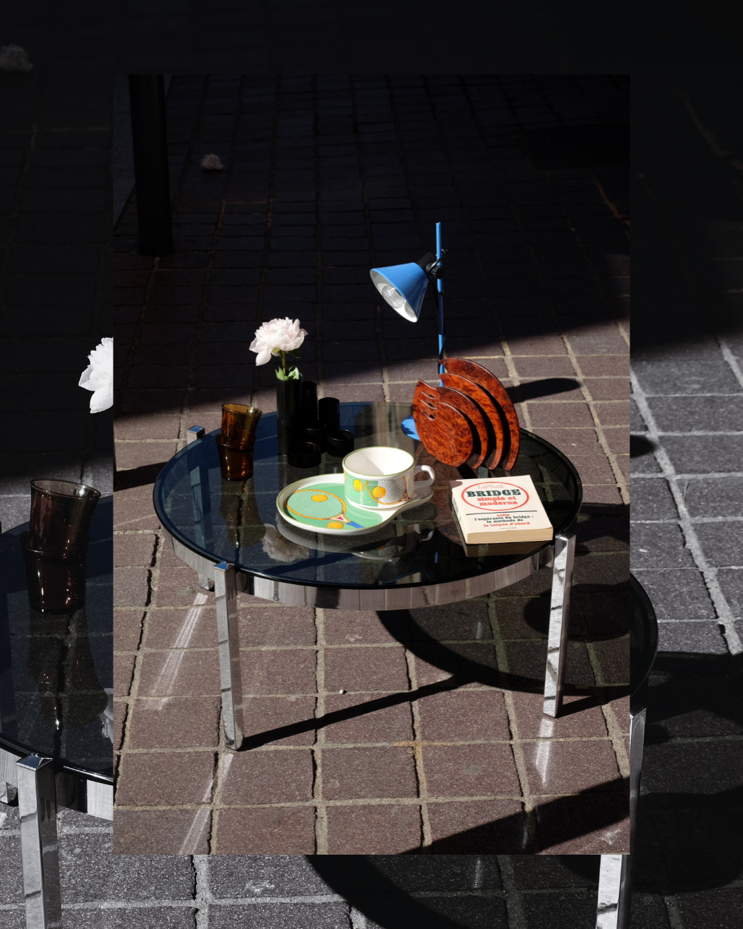 Table basse en verre fumé