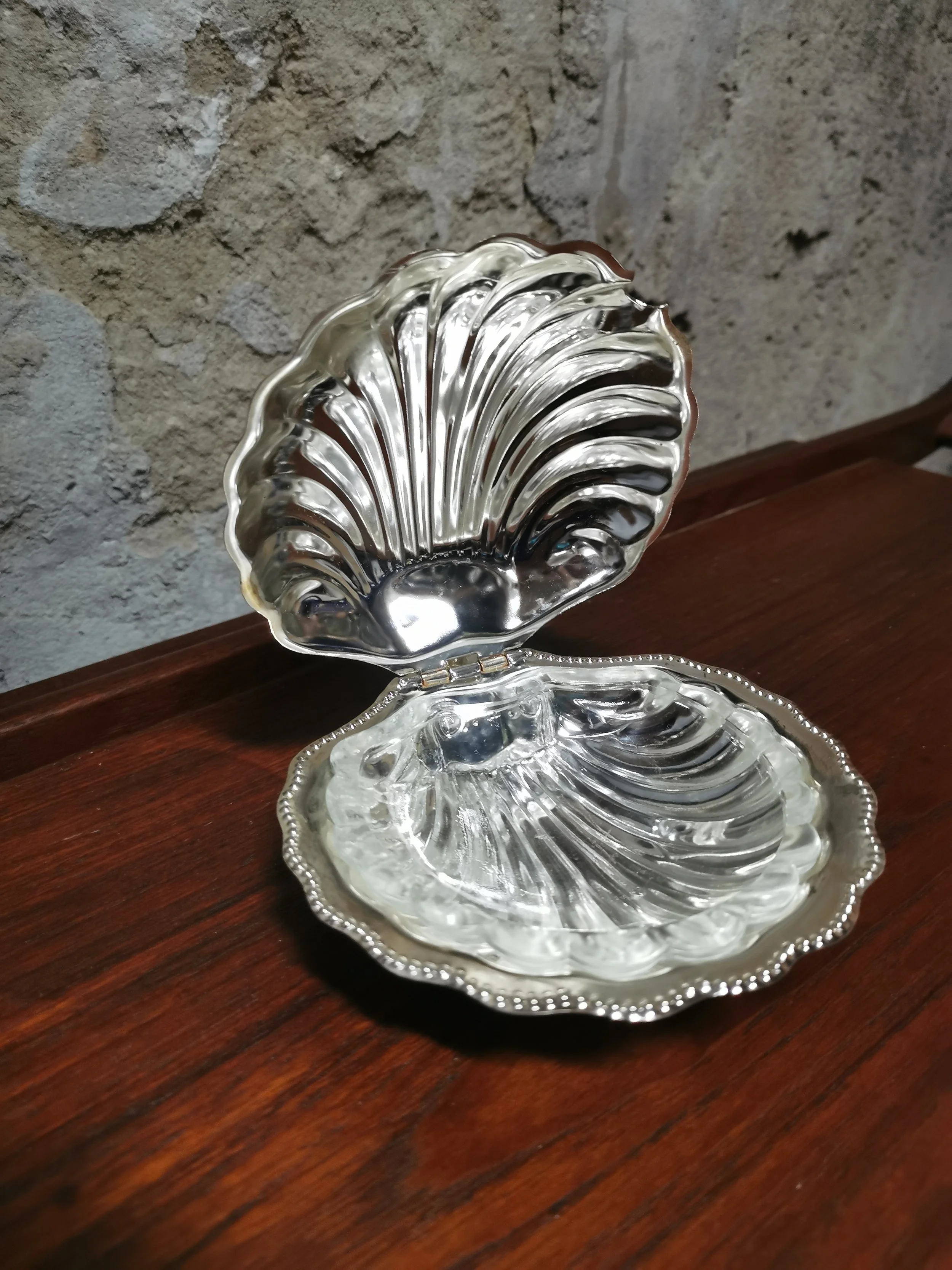 boite-coquillage-metal-argente-brocante-les-zam-soeurs.jpg