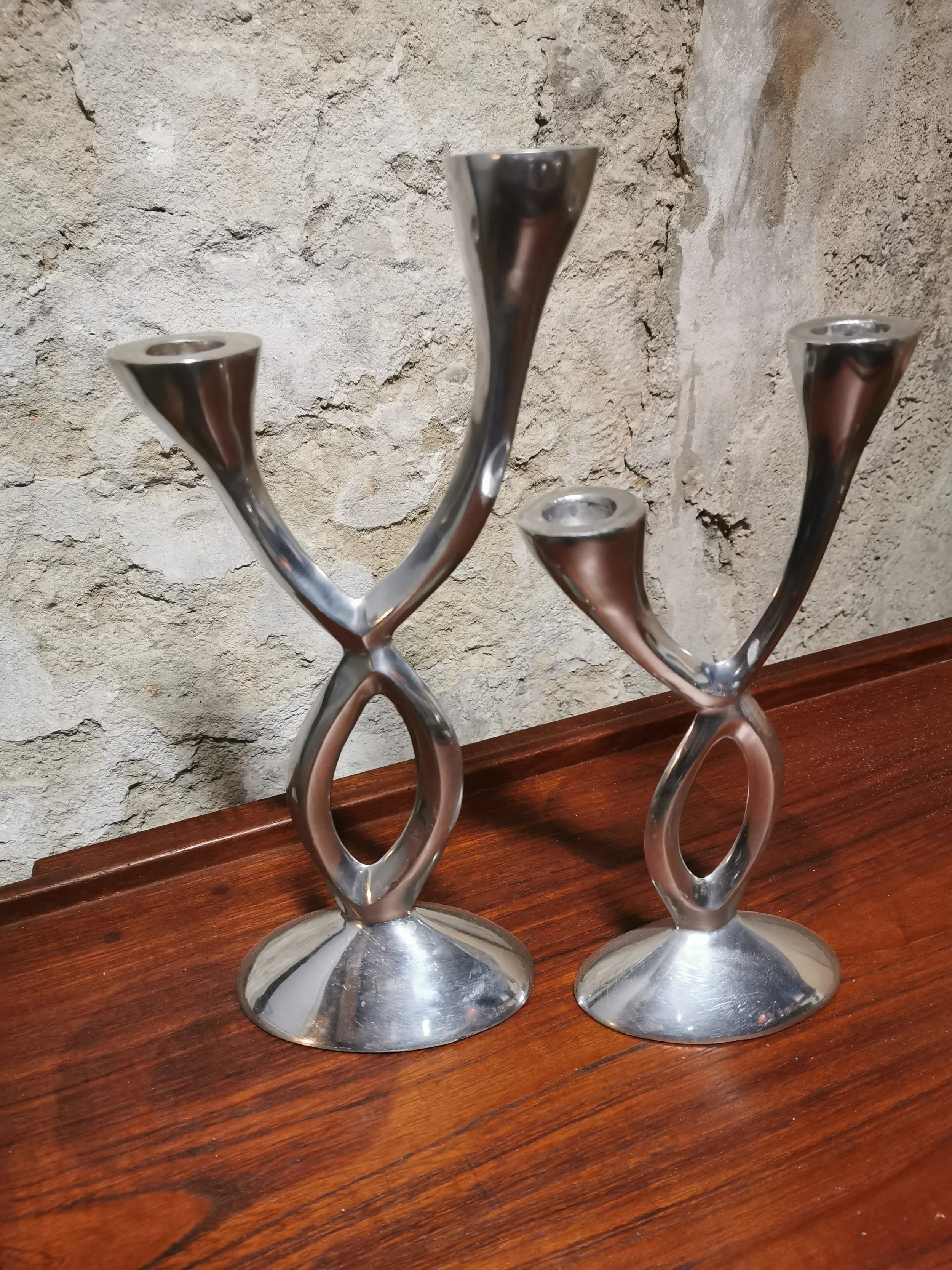bougeoirs-vintage-aluminium-space-age-annees-70.jpg