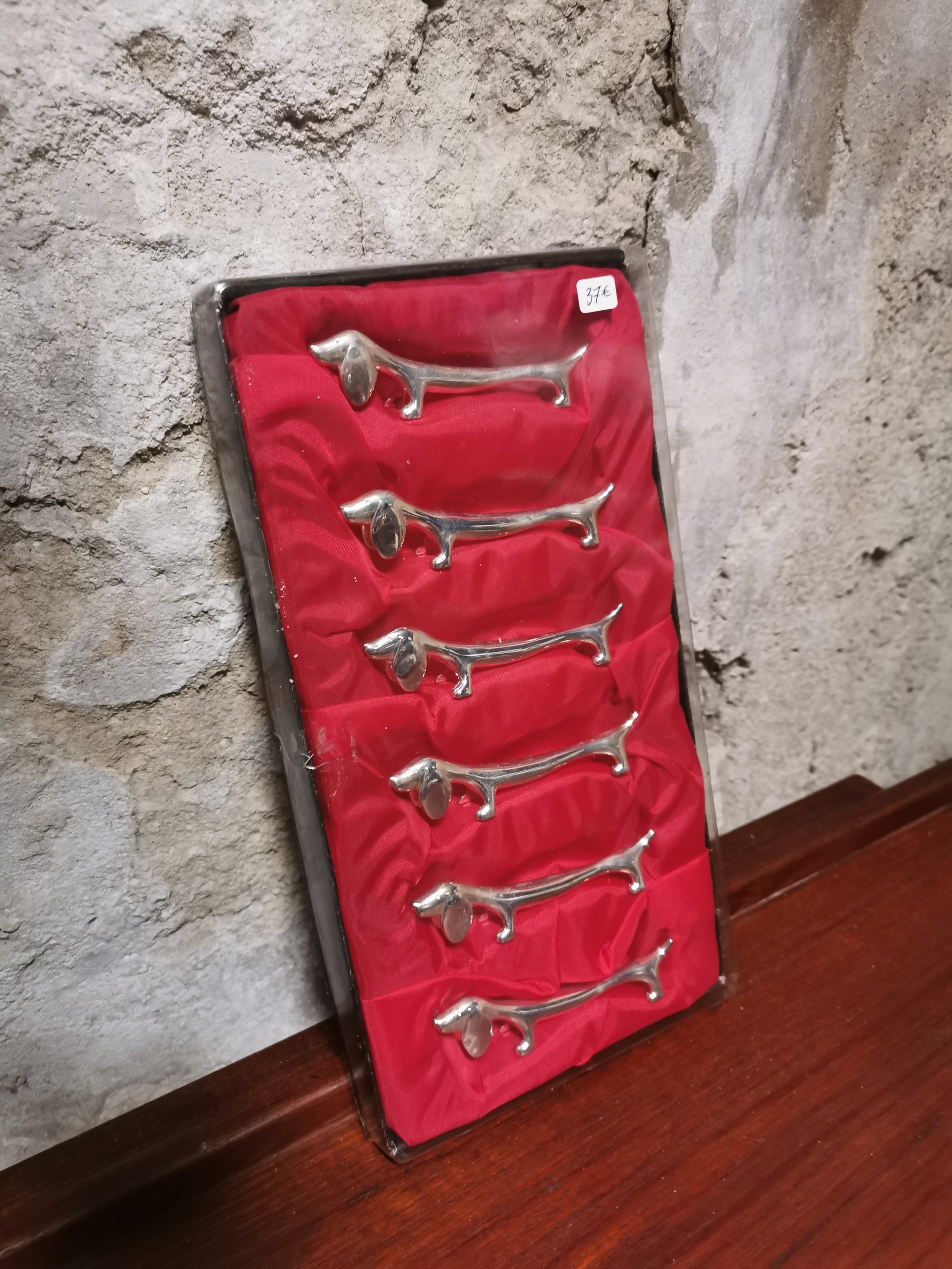 Porte-couteaux teckel