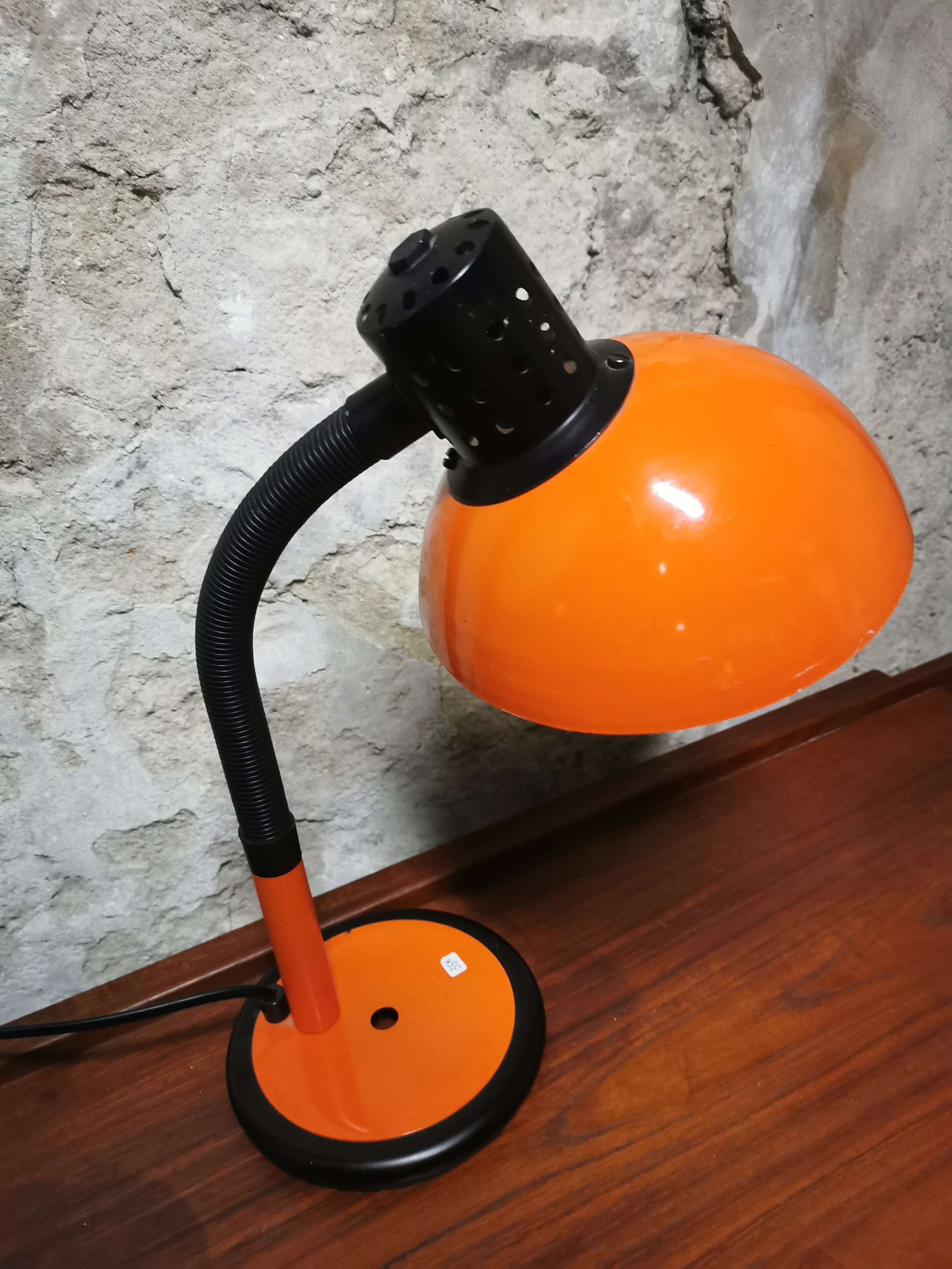 lampe-de-bureau-vintage-orange-metal-flexible-annees-70.jpg