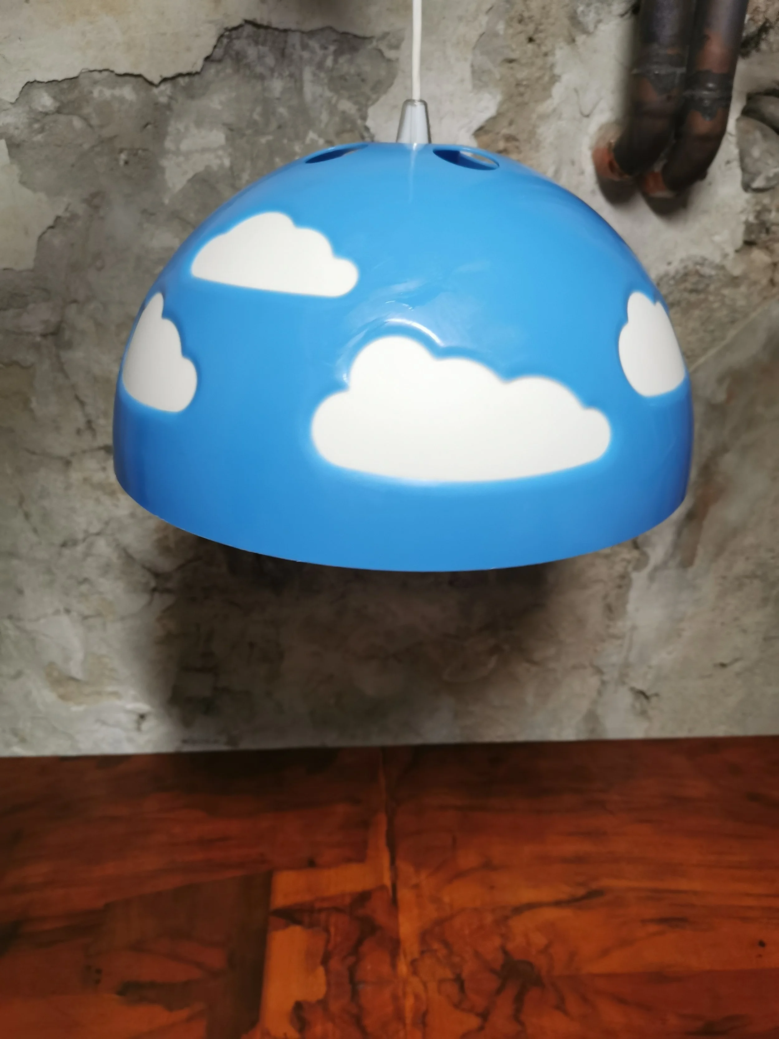 Suspension bleue nuage Ikéa Skojig
