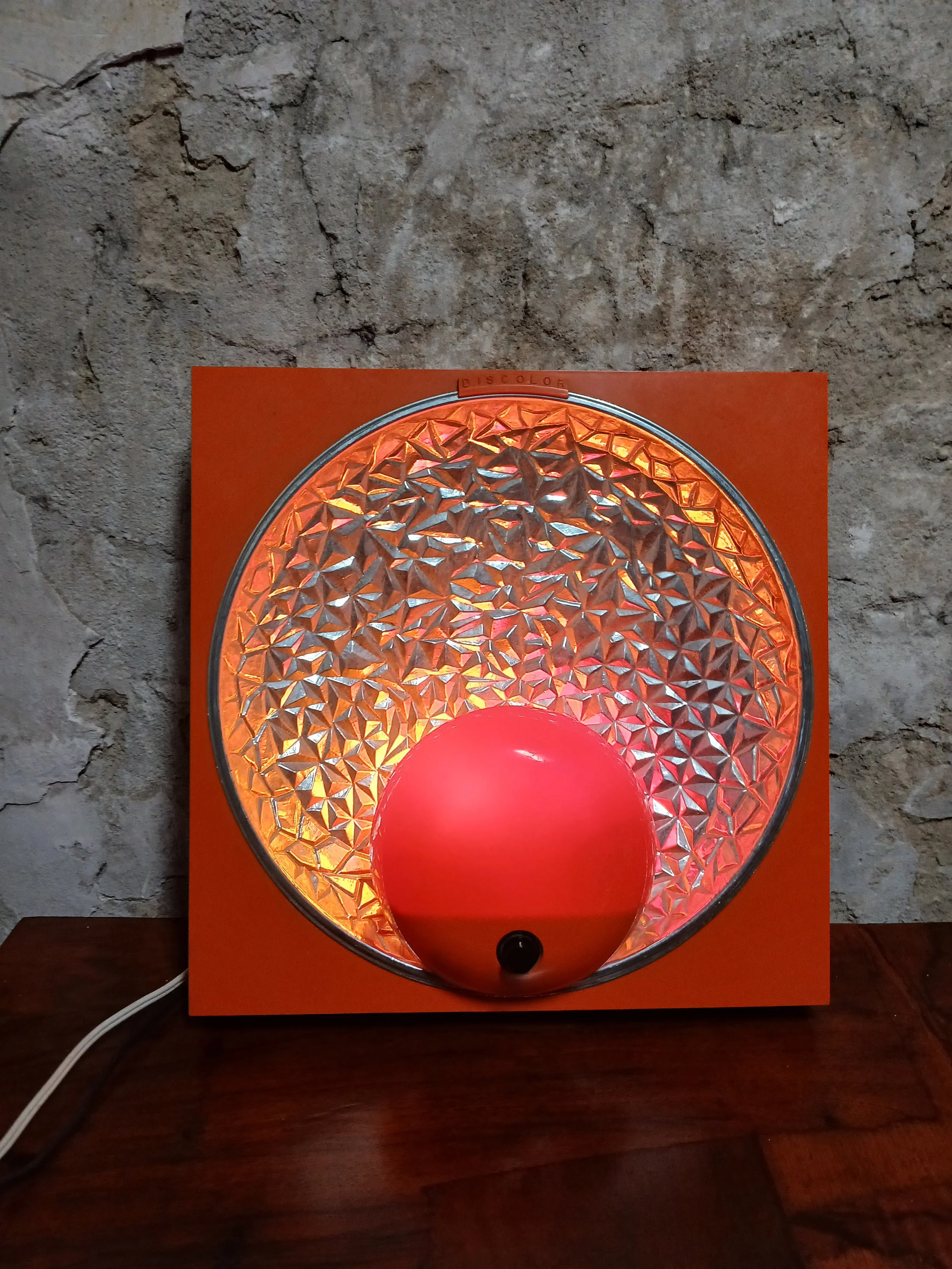 paire-appliques-murales-vintage-orange-circa-texture.jpg