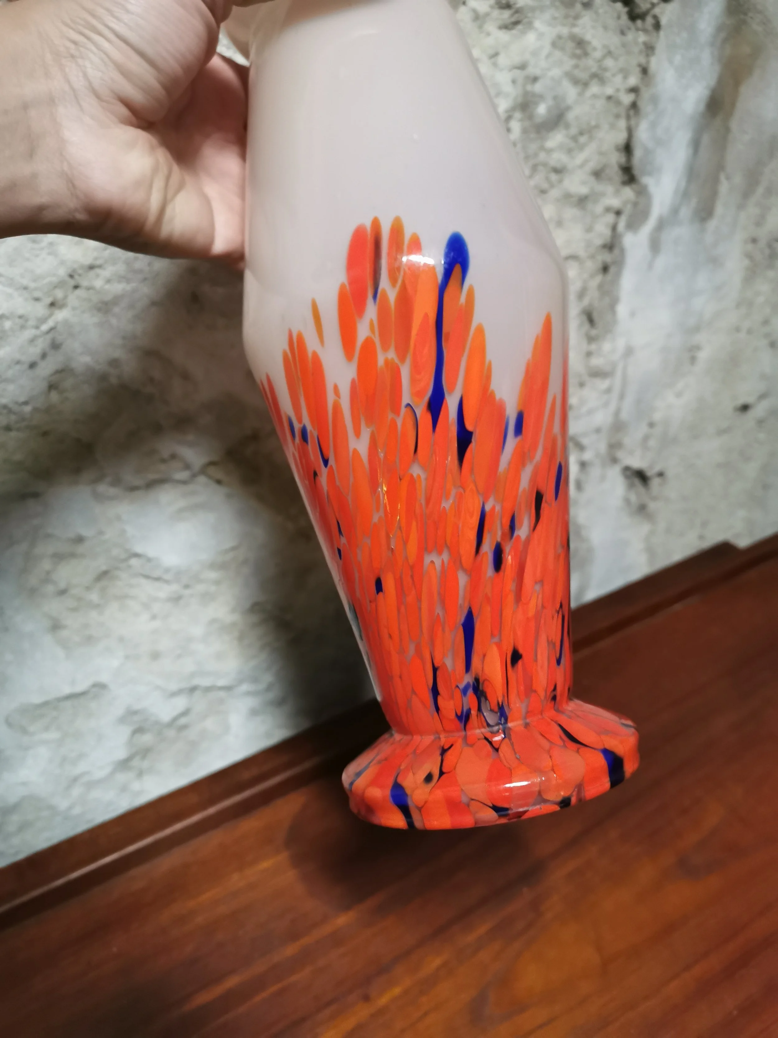 vase-verre-opalin-decor-rouge-bleu-art-deco.jpg