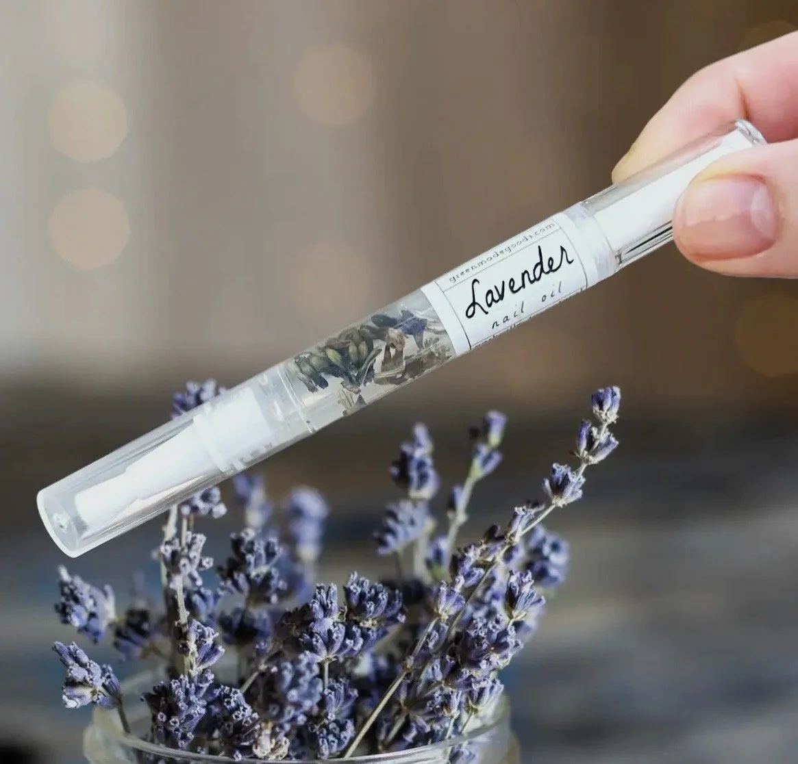 Lavender Nail & Cuticle Oil Pen