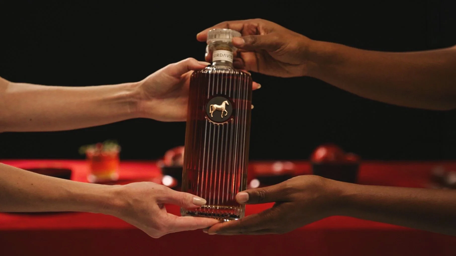  
 Sir Davis American Whisky | Holiday 
 