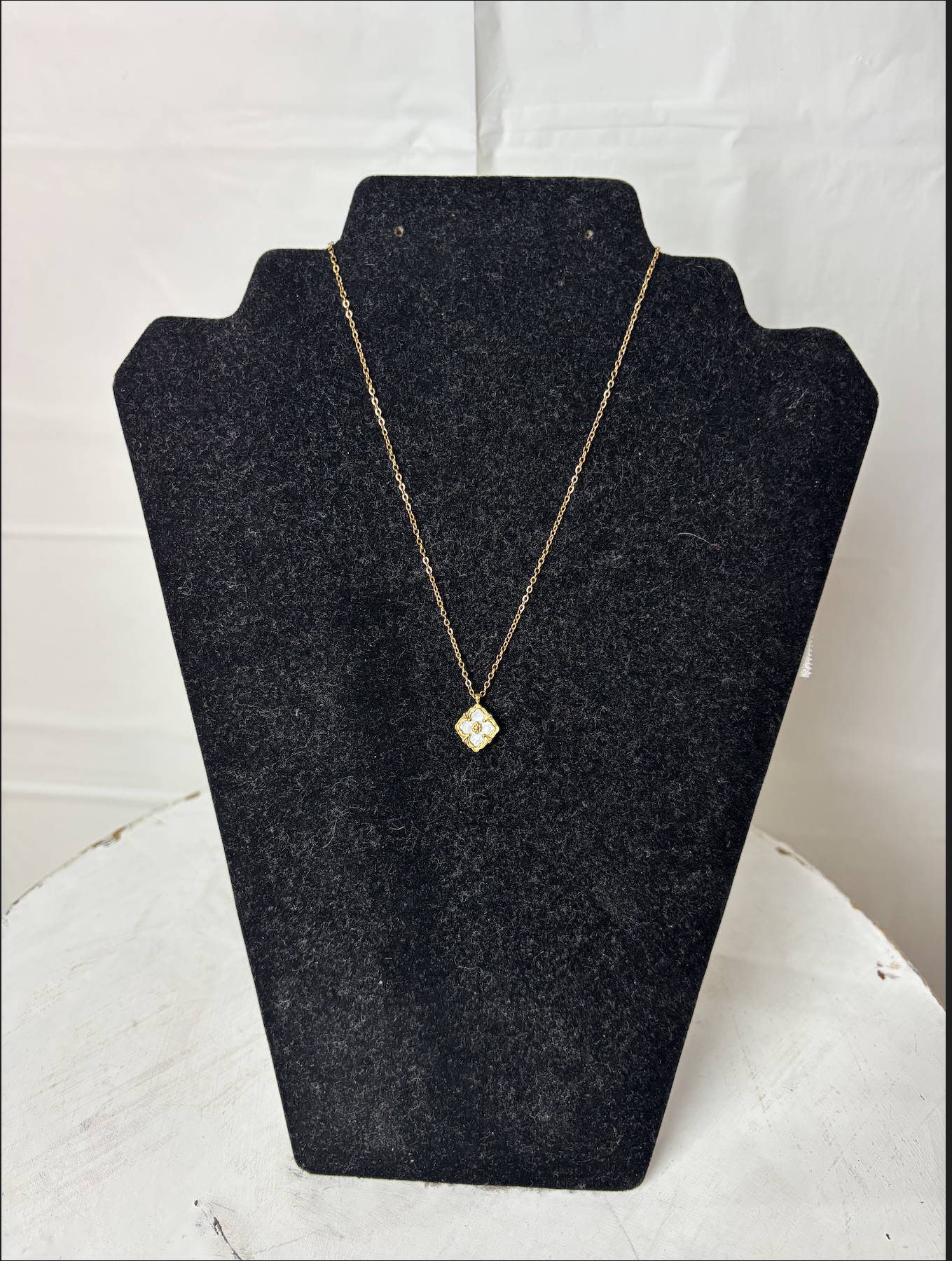 White and Gold Necklace