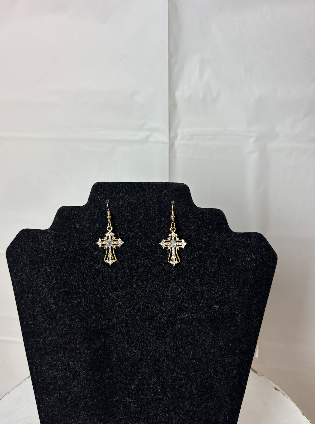 Cross diamond earring