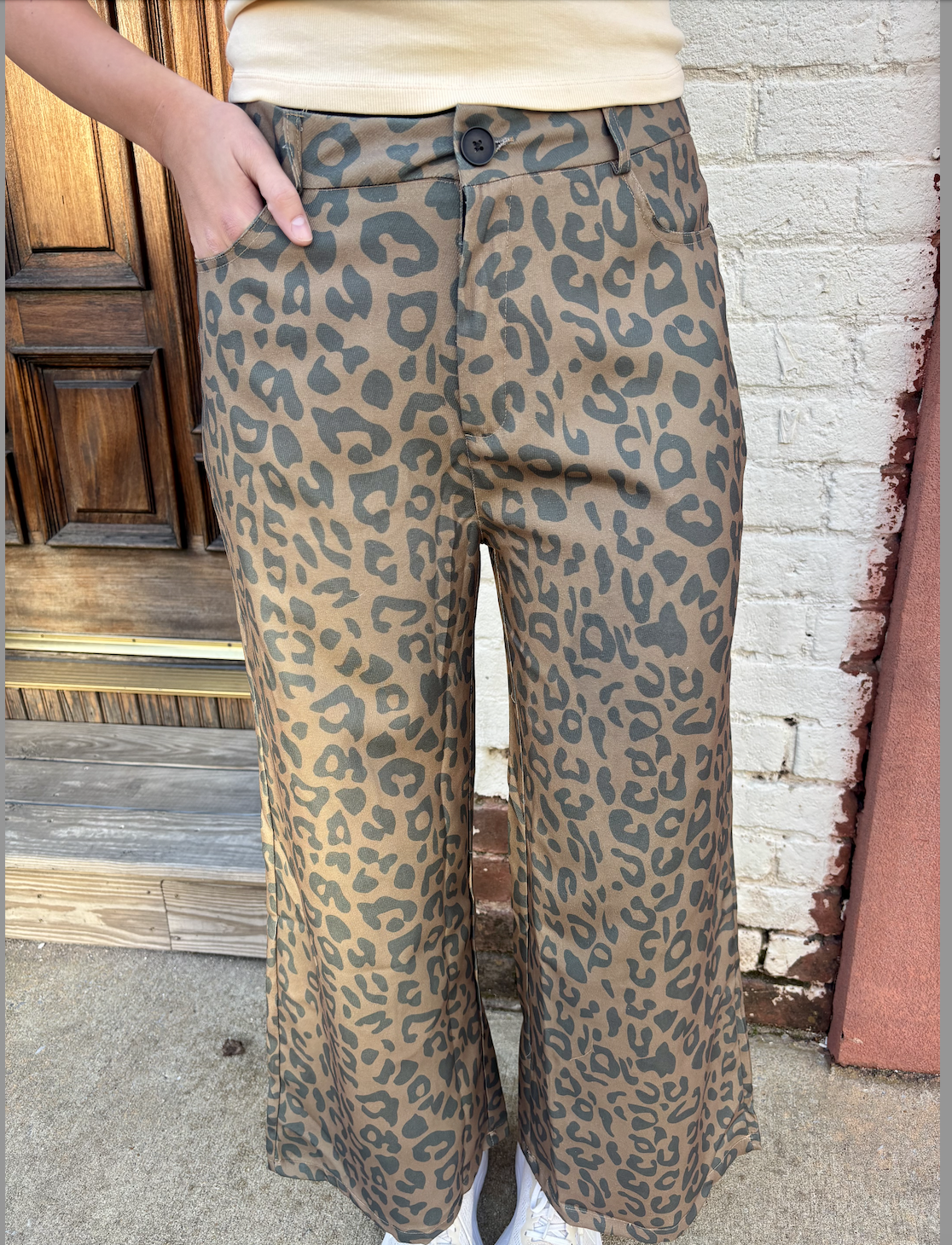 Cheetah straight leg pant