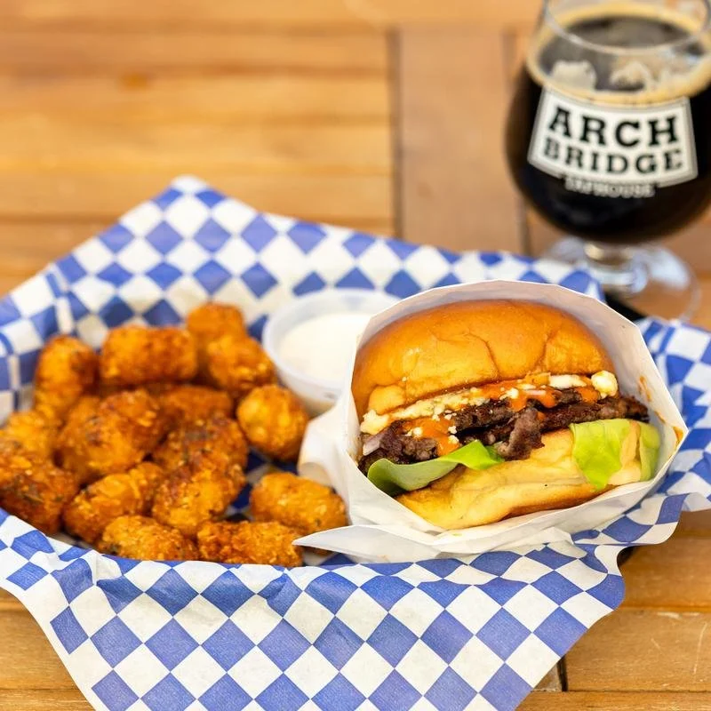 Arch Bridge Taphouse
