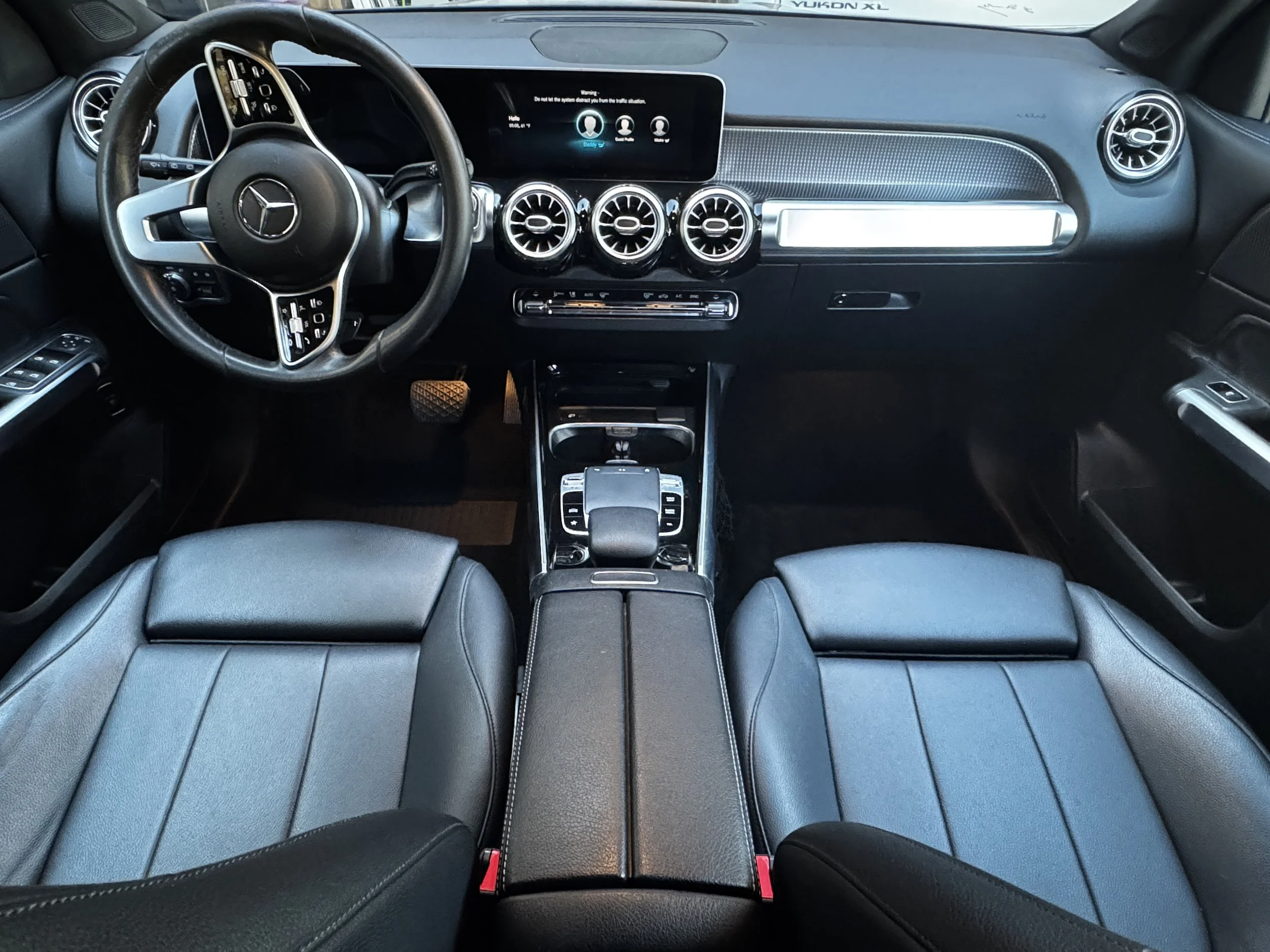 ⚽ Elite Interior Detail