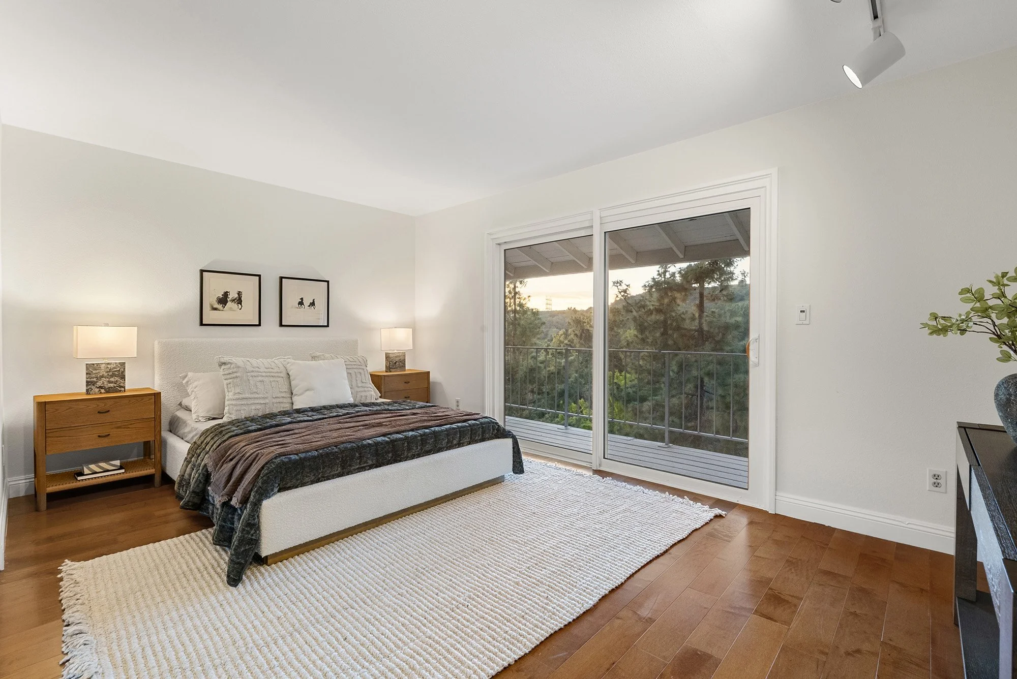 3127 Arrowhead 37.jpg