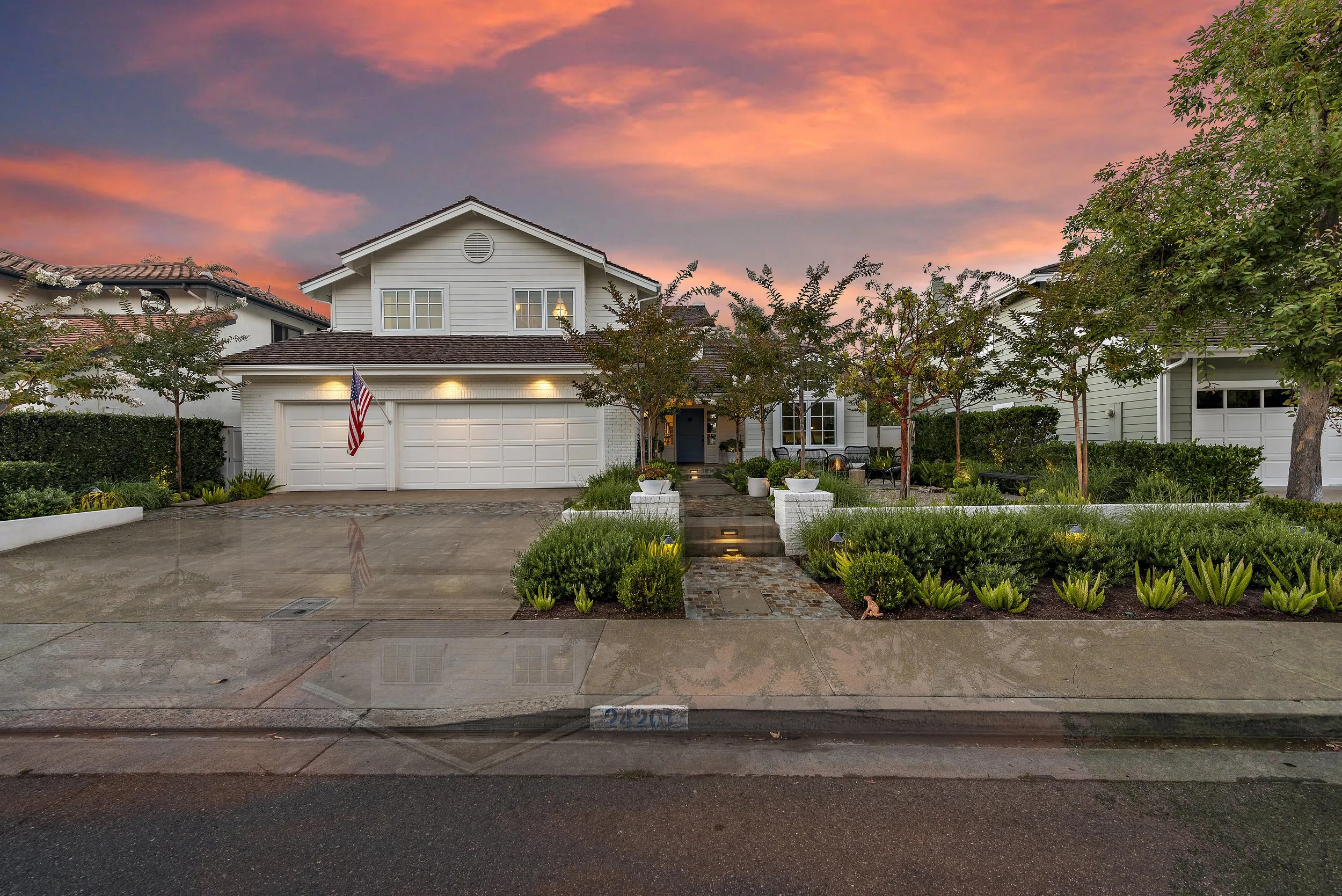 24201 Cascades TWILIGHT Wet (1).jpg