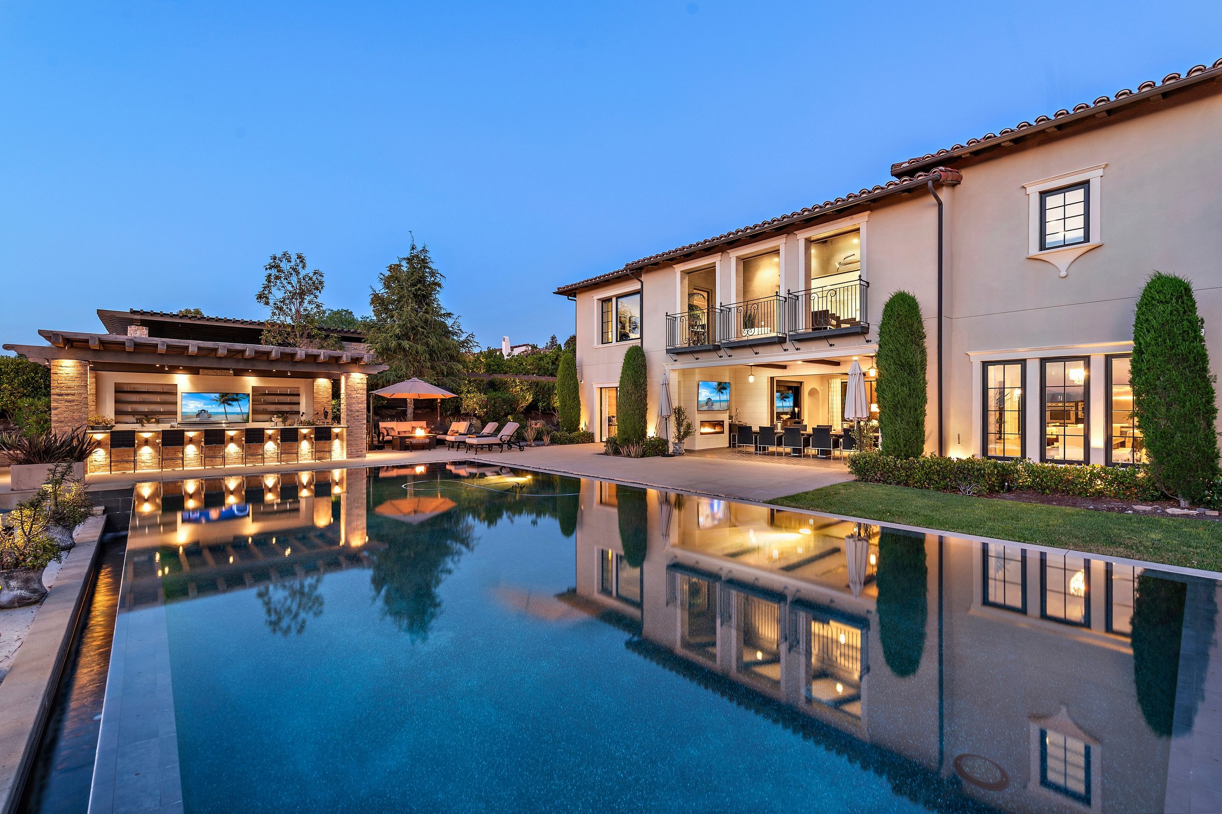 14906 Rivawill TWILIGHT (34).jpg