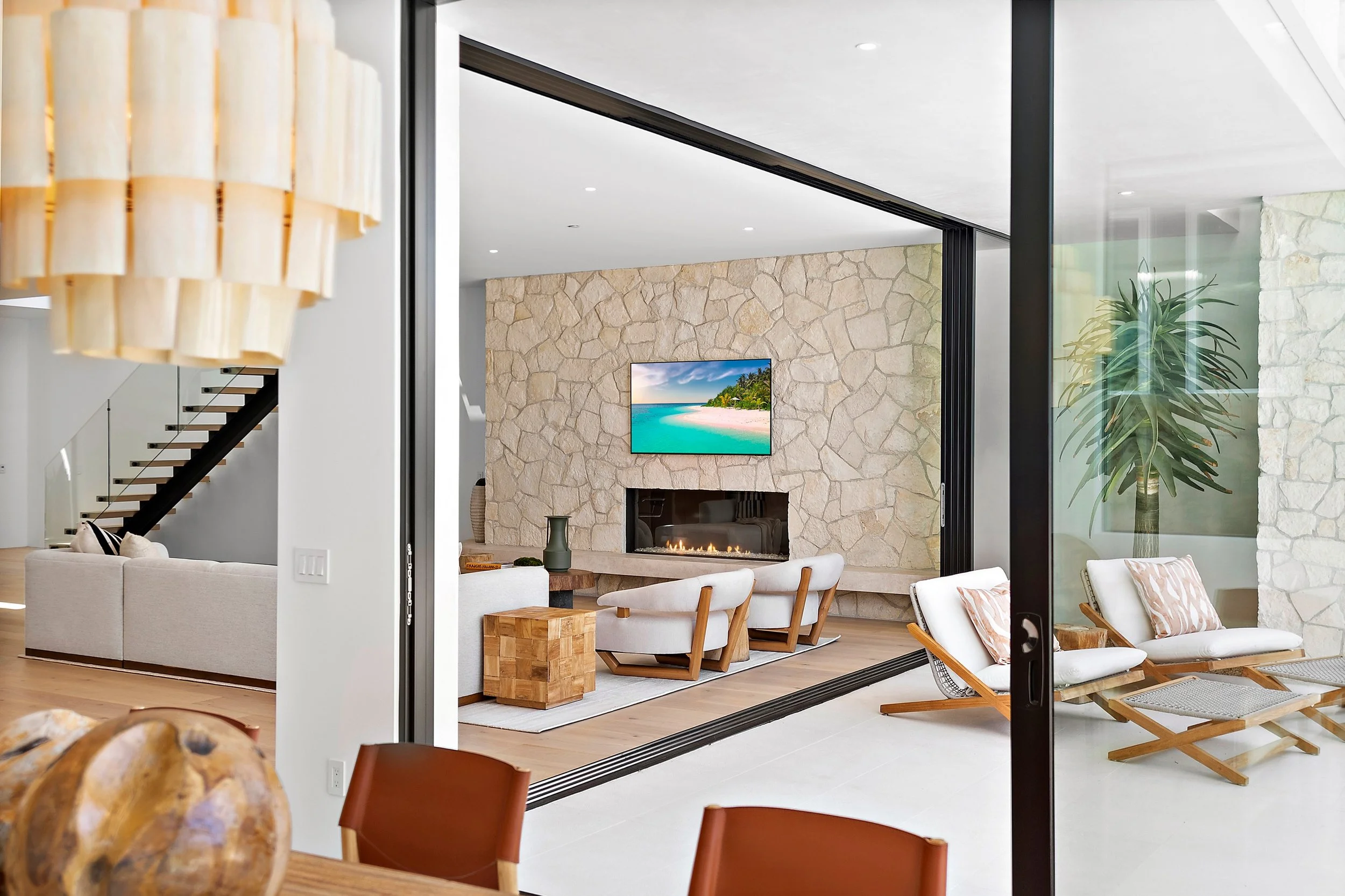 230 W Ave Valencia DAY (55).jpg