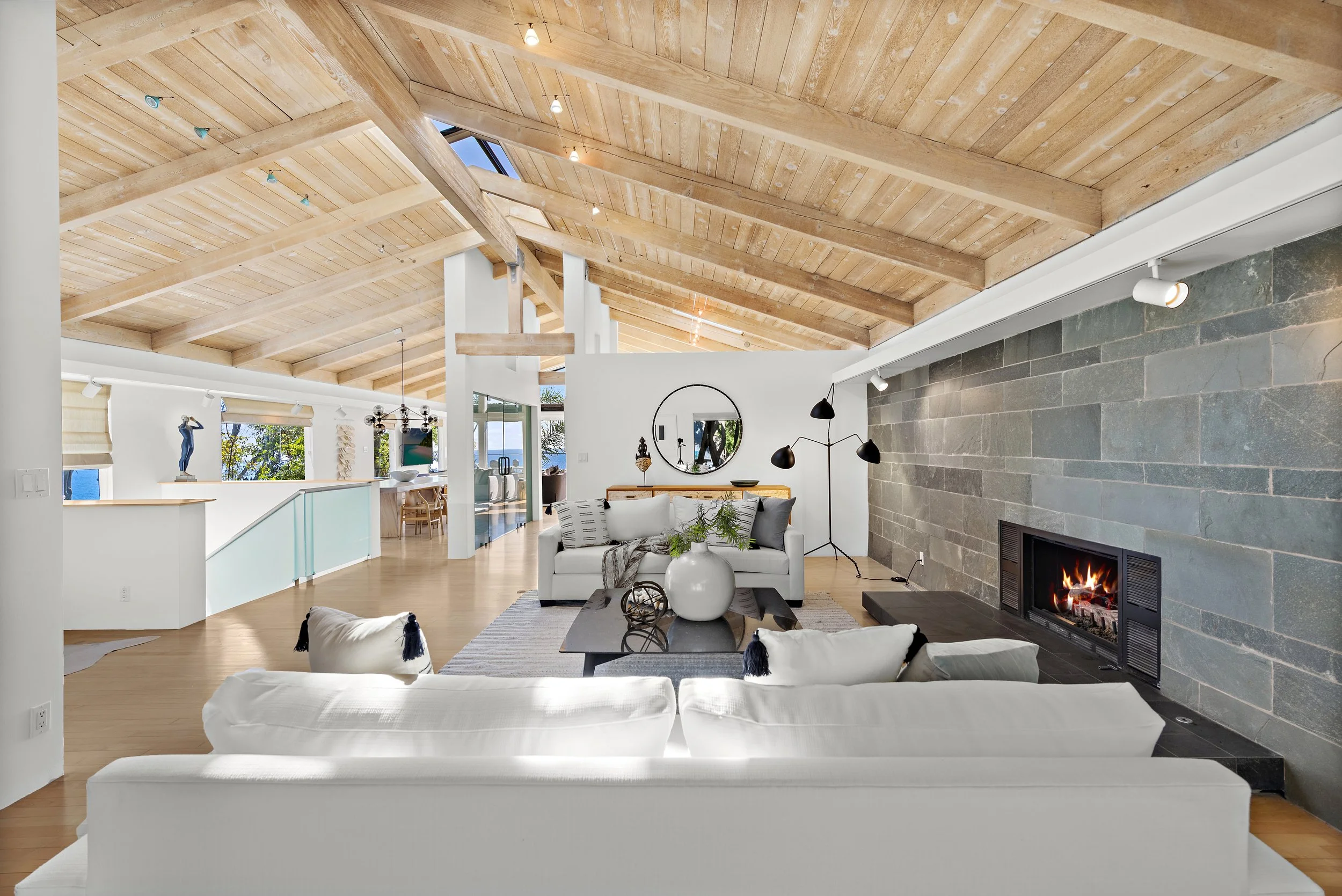 15-print-420 Alta Vista Way (15).jpg