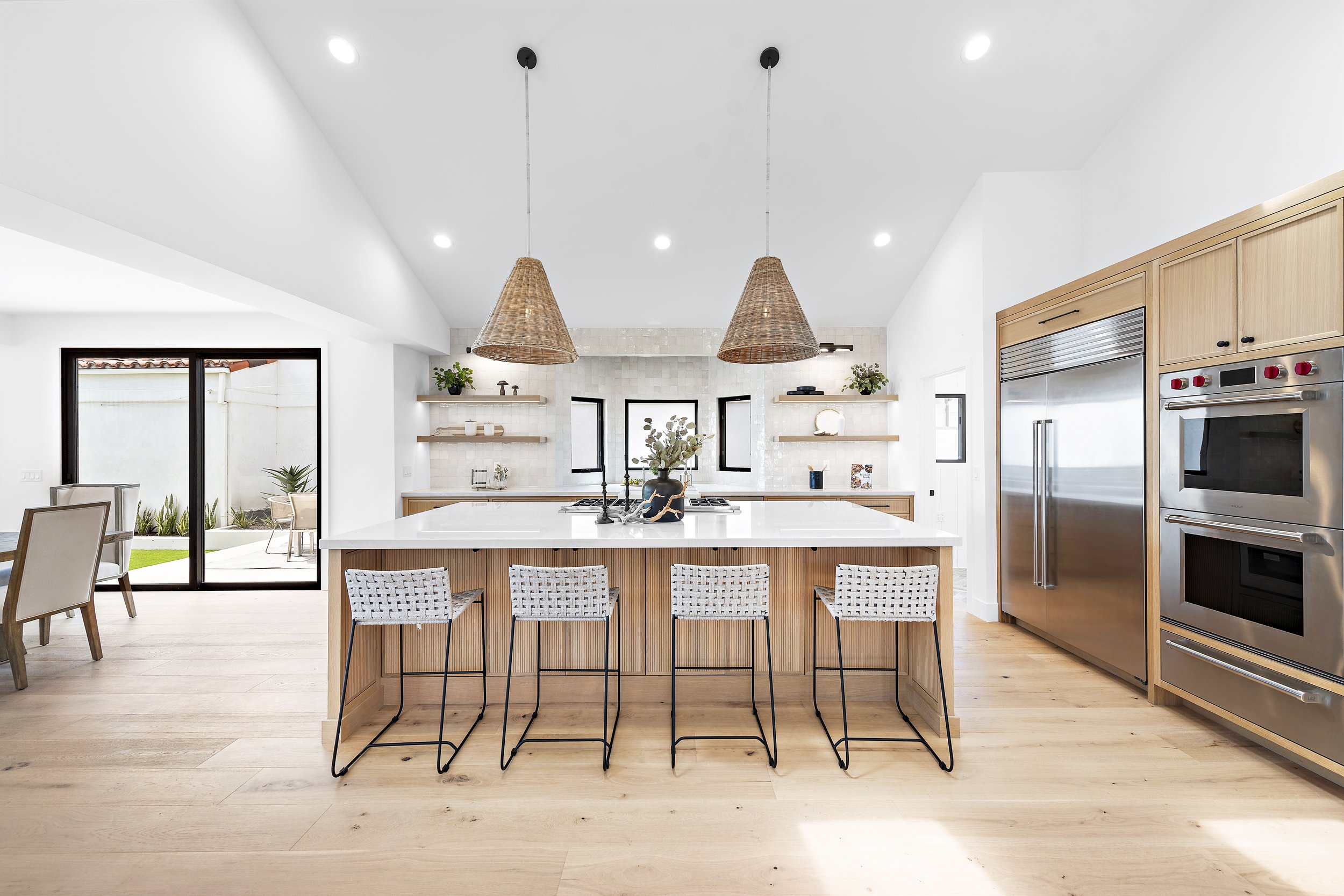 13-print-527 Ave del Verdor DAY (13).jpg