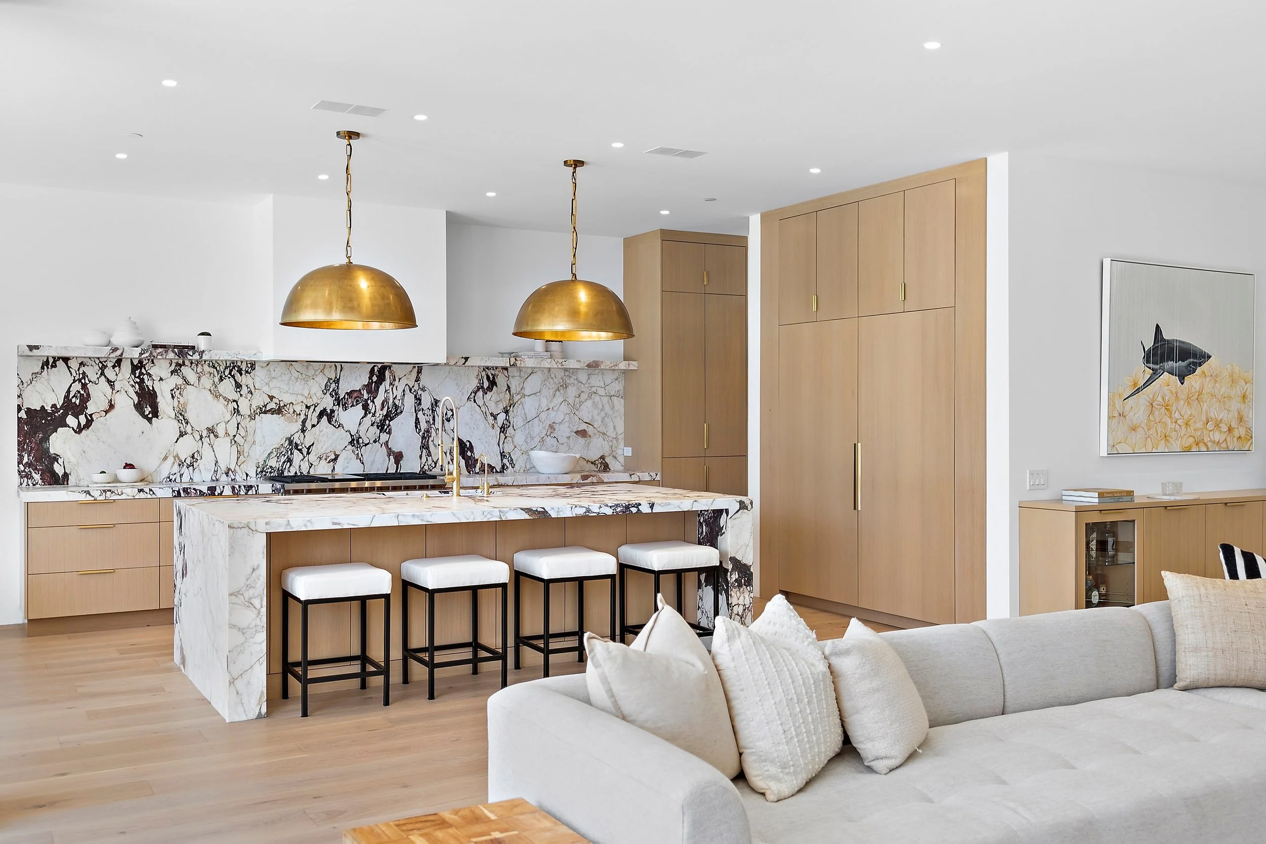 230 W Ave Valencia DAY (58).jpg