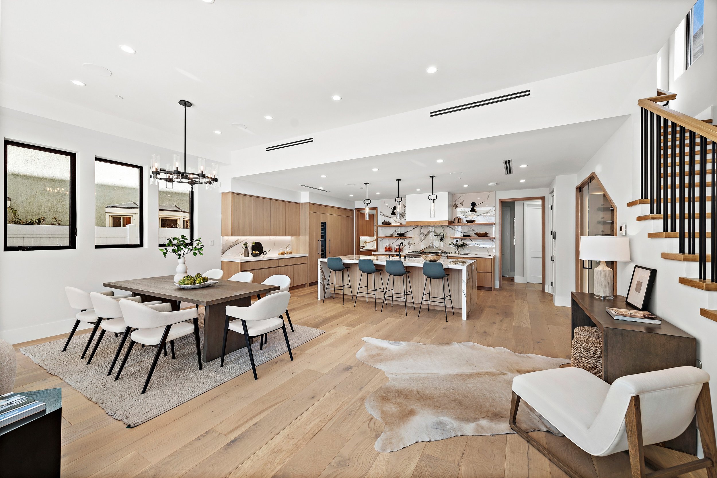 1508 E Ocean DAY (5).jpg