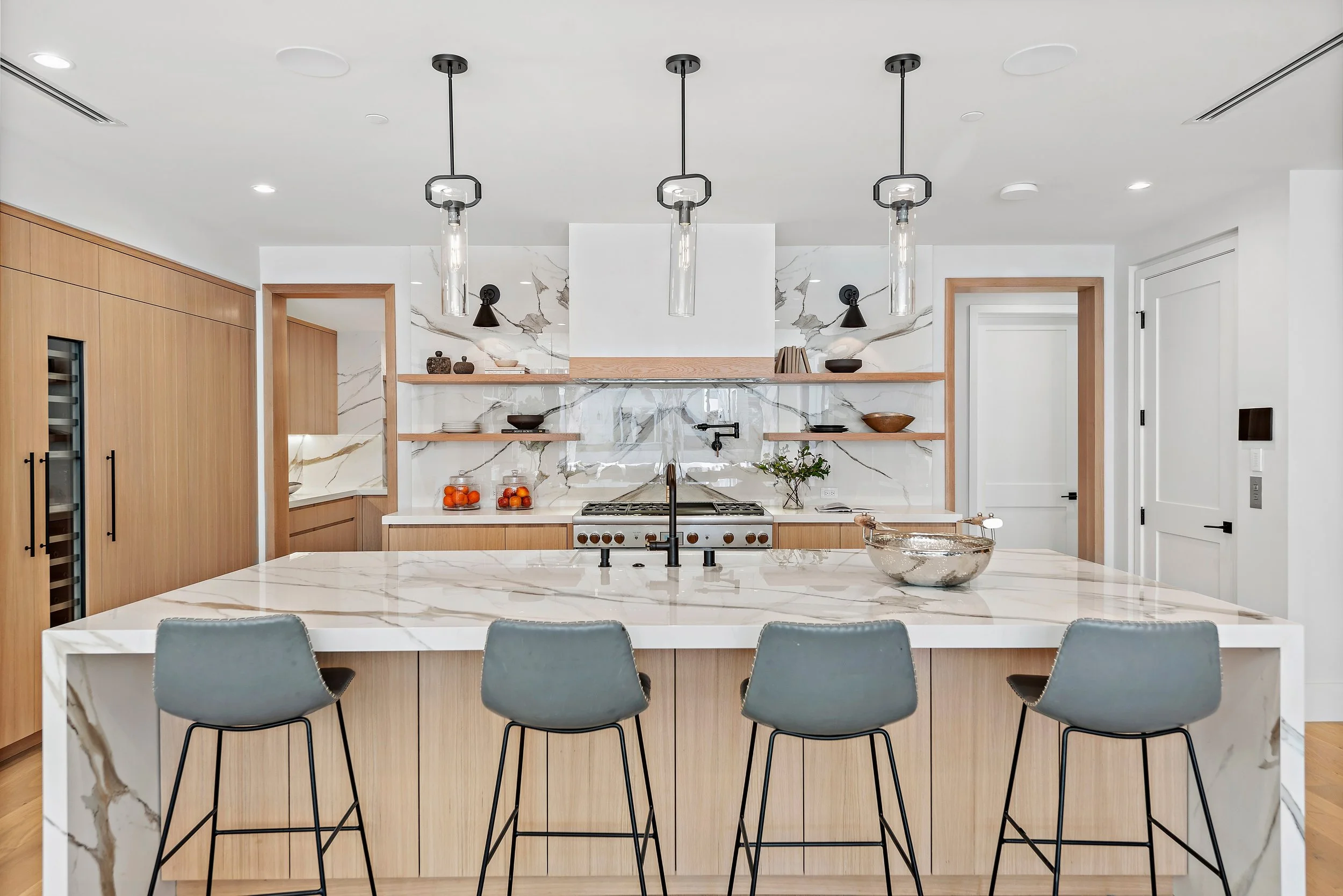 1508 E Ocean DAY (11).jpg