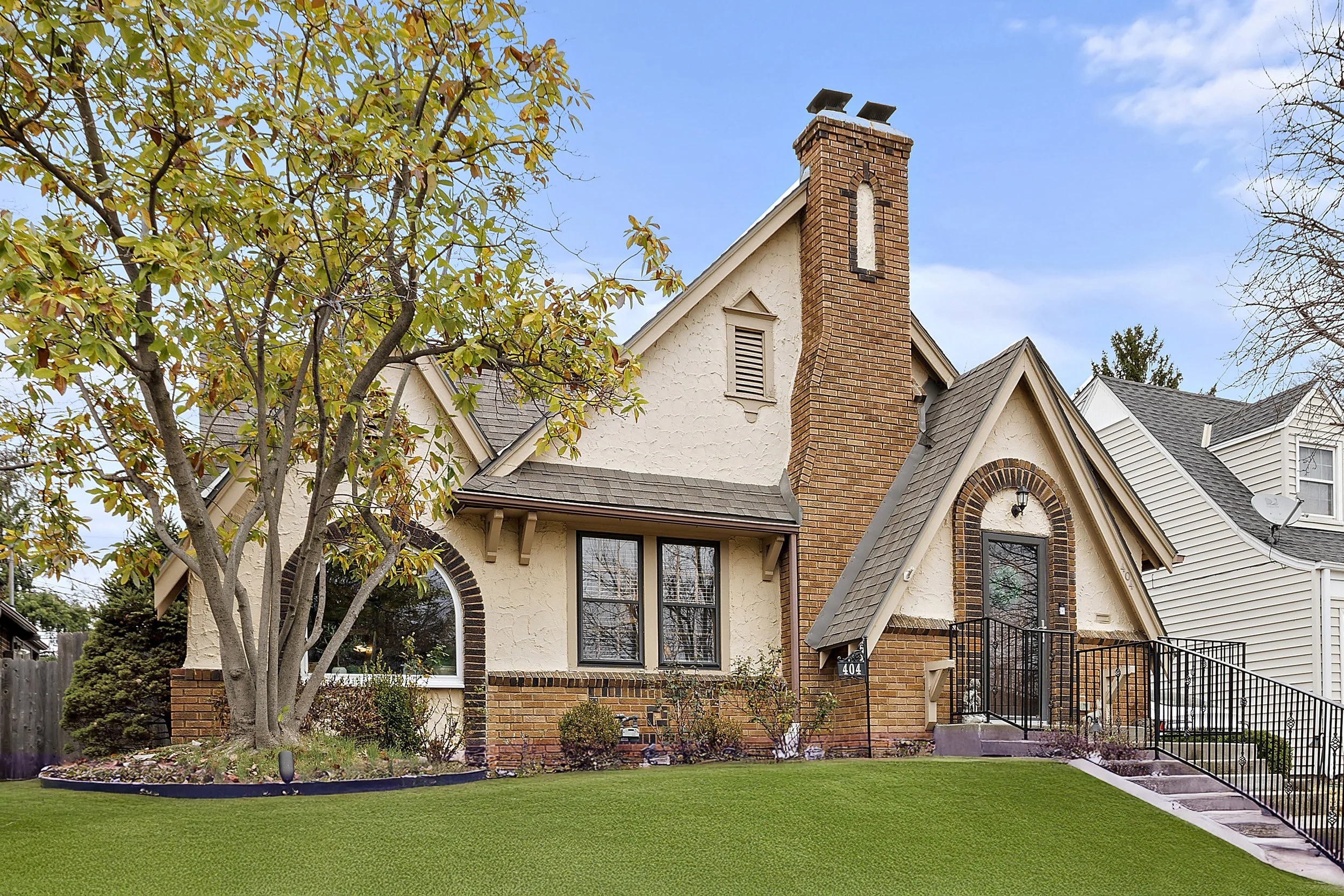 9-print-404 E 66th Terr 9.jpg