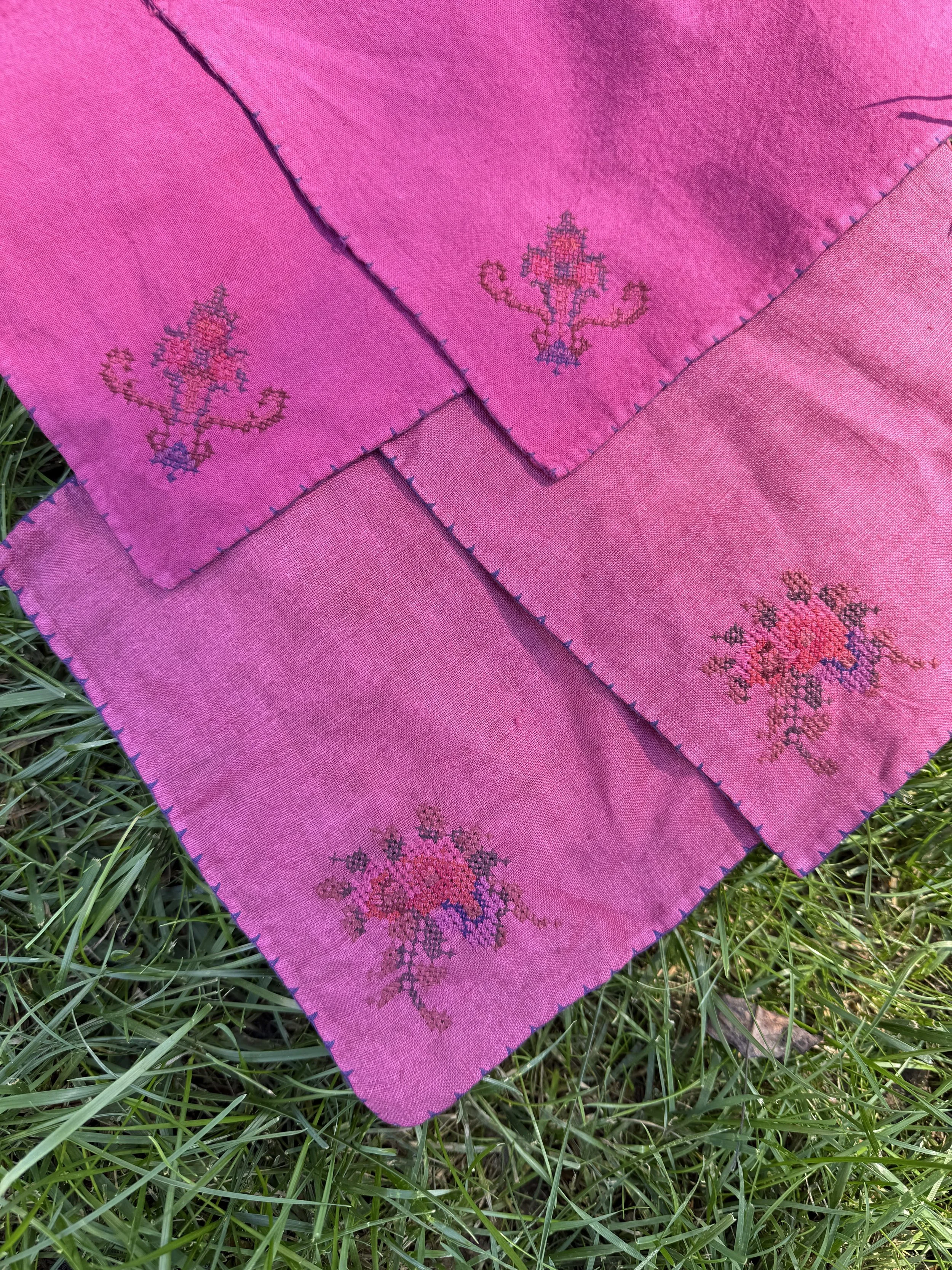 Vintage Linen Embroidered Cocktail Napkins