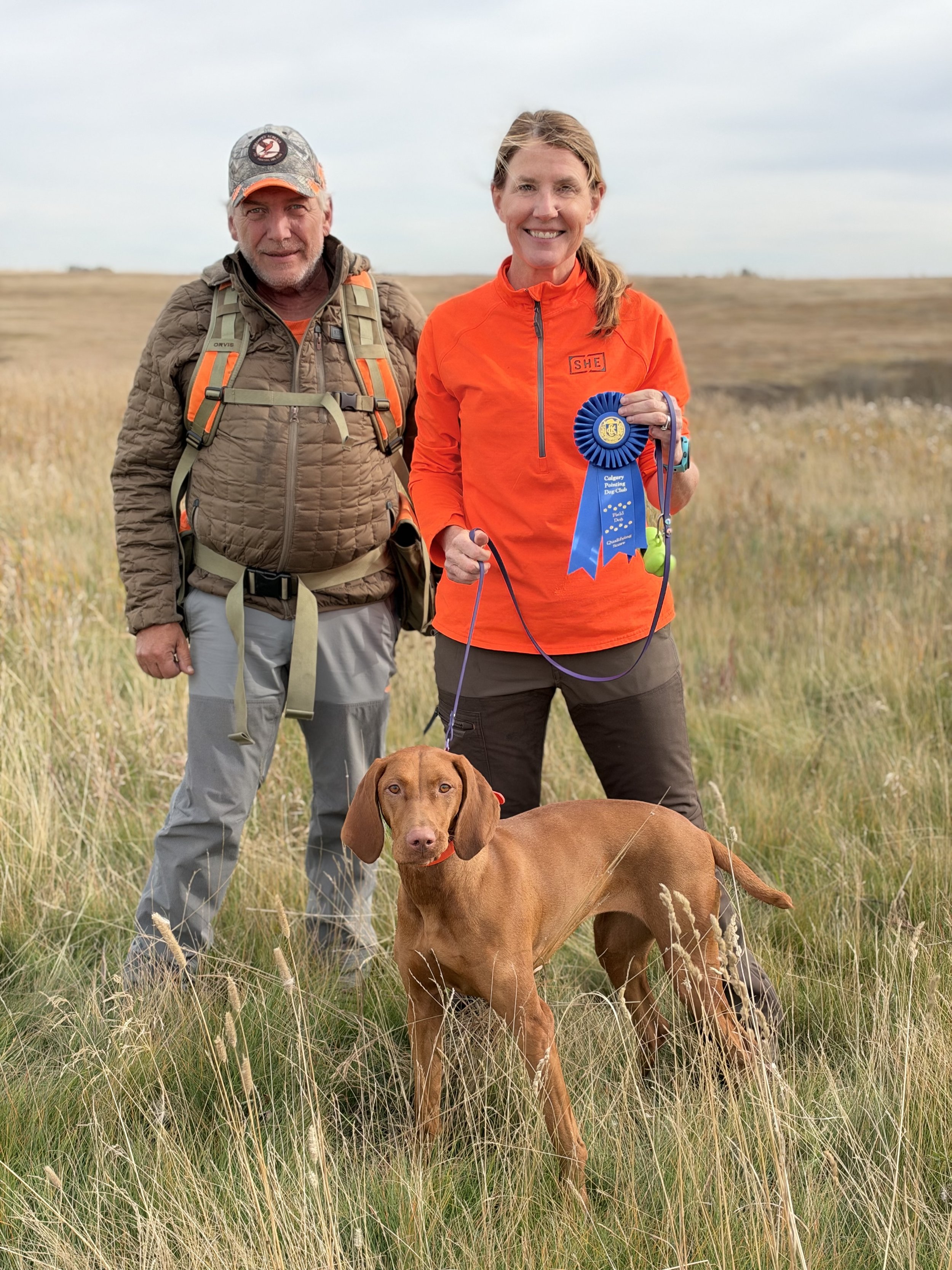Roxy earns her first qualifying Field Dog leg, with lessons in teamwork and a closer look at how Vizslas search, point, and retrieve.
