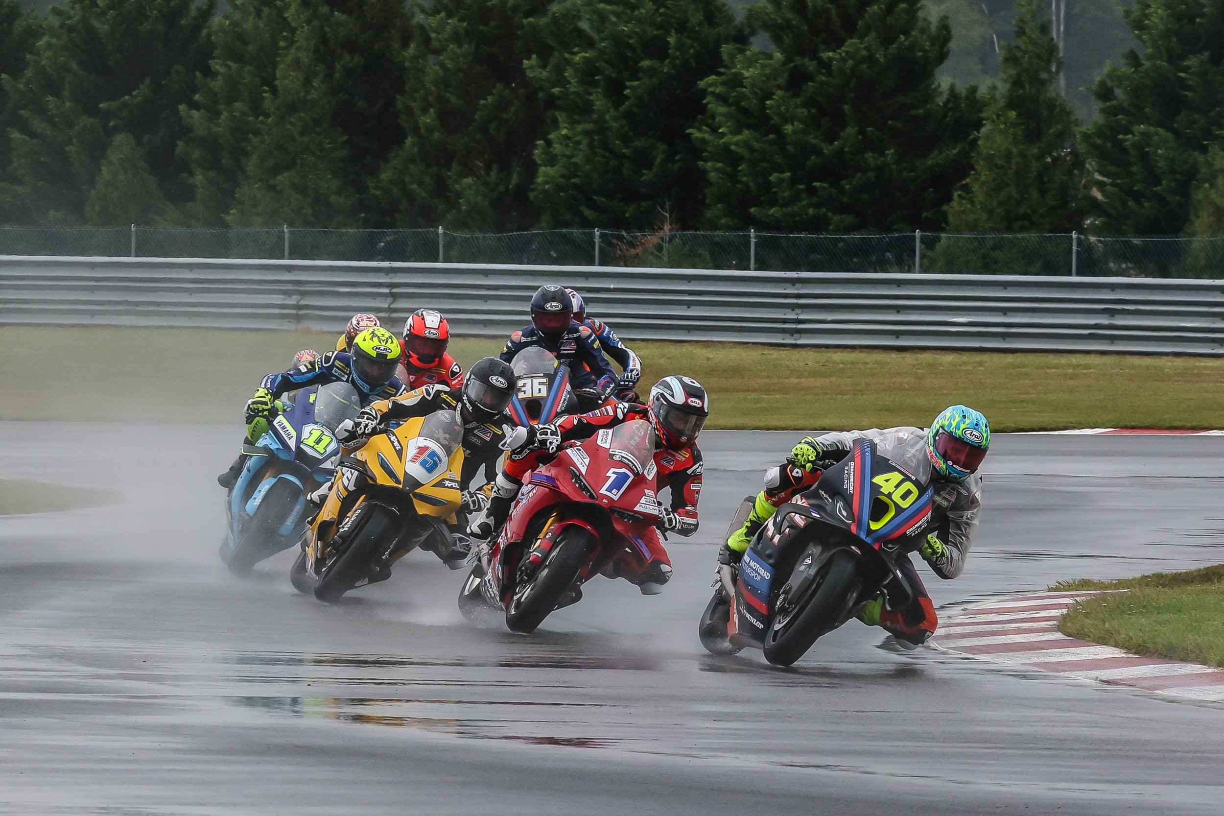 Heartbreak For Kelly In Superbike Series Finale, Two Top-Five Finishes For Uribe In New Jersey