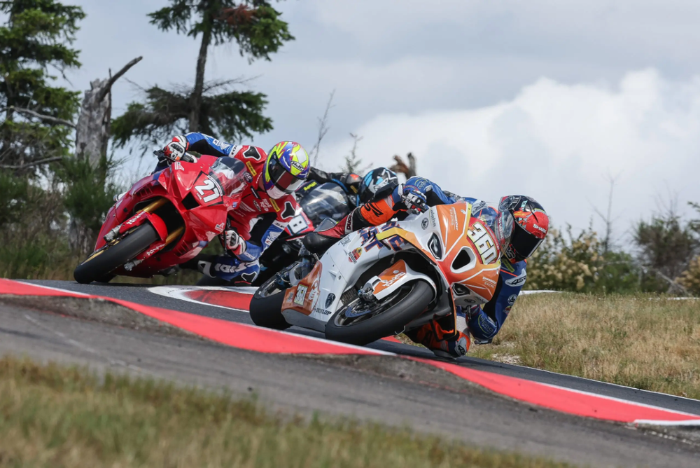 Gillim Miscues, Uribe Wins In Ridge Stock 1000 Battle