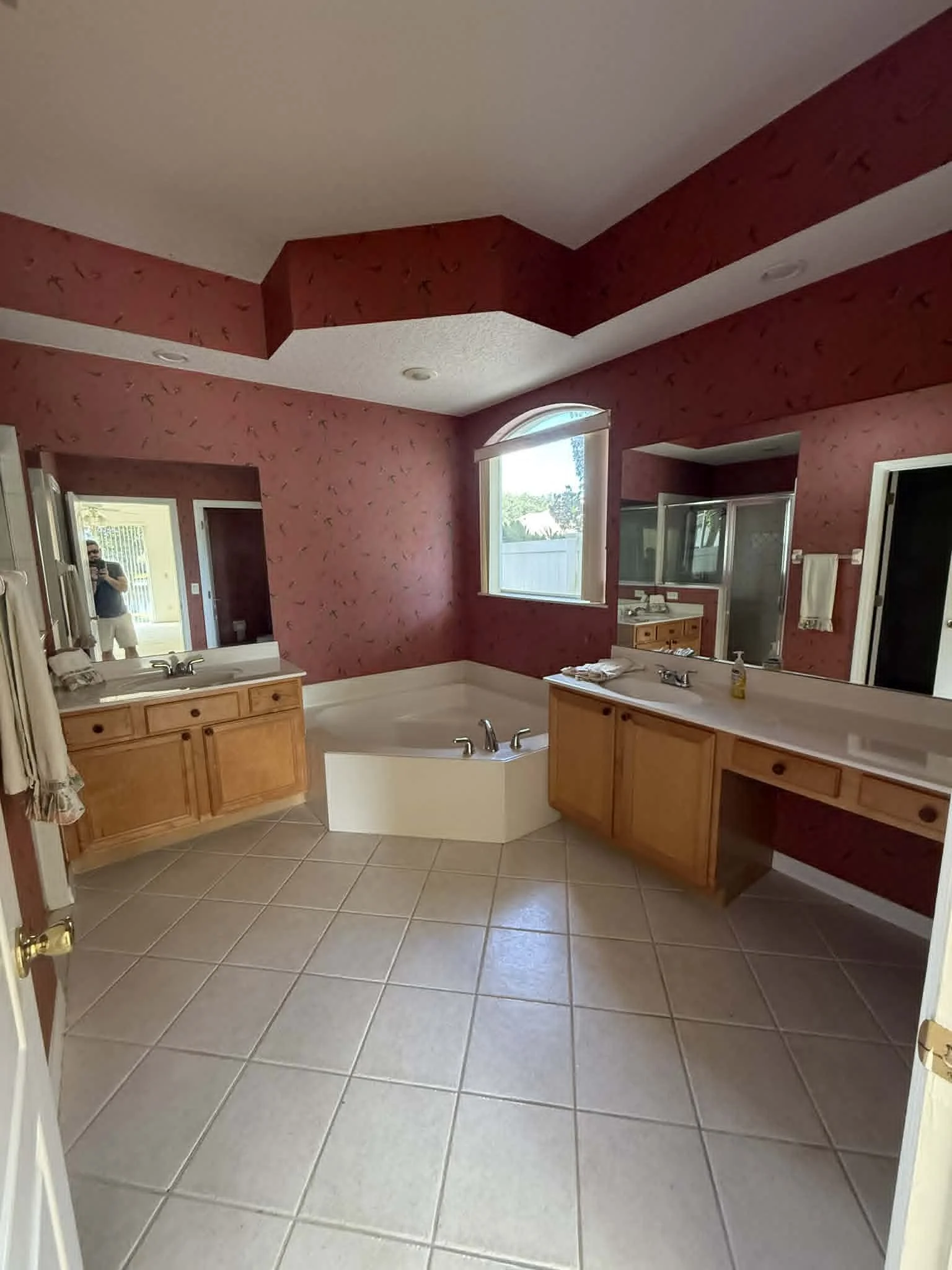 988d3ebd-fe06-4237-bc92-693a79d9e03a.jpg
