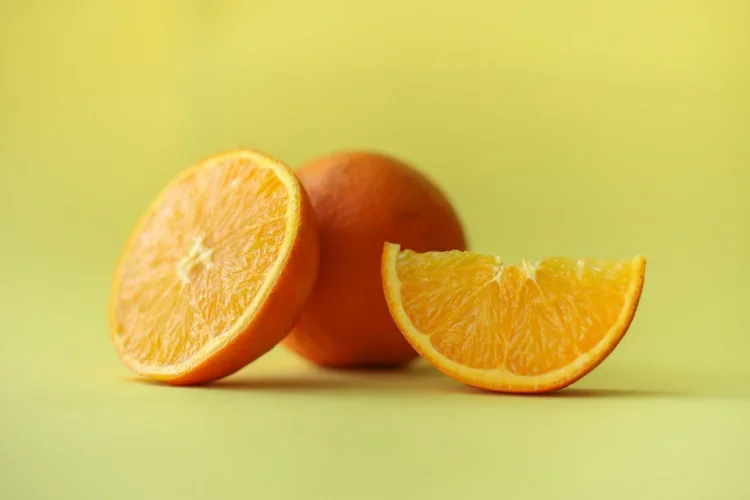 7 Amazing Advantages of Consuming Oranges Daily