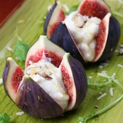 Mascarpone-Stuffed Figs