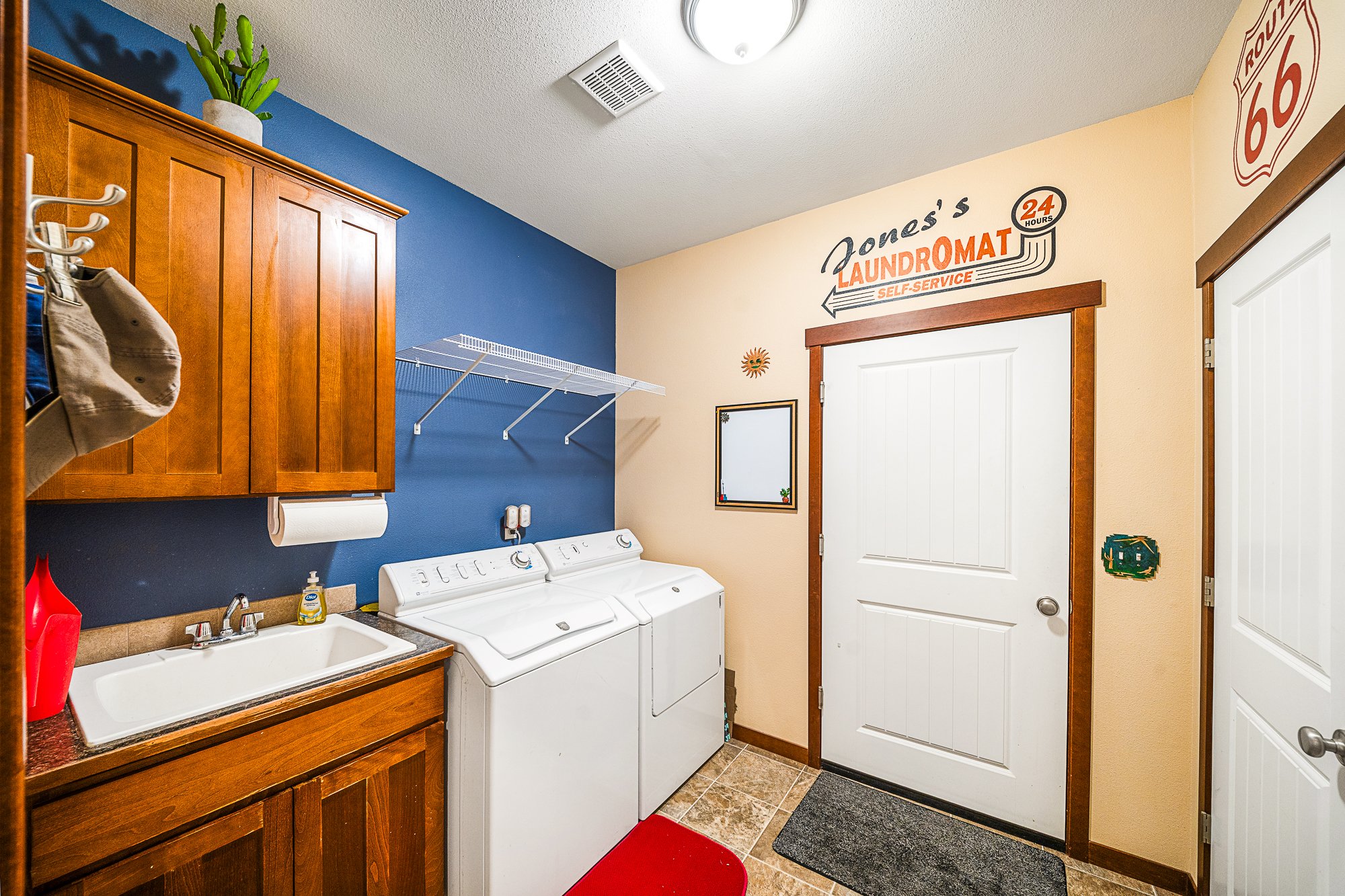 15-print-11940 Windtree Ln SE-13.jpg