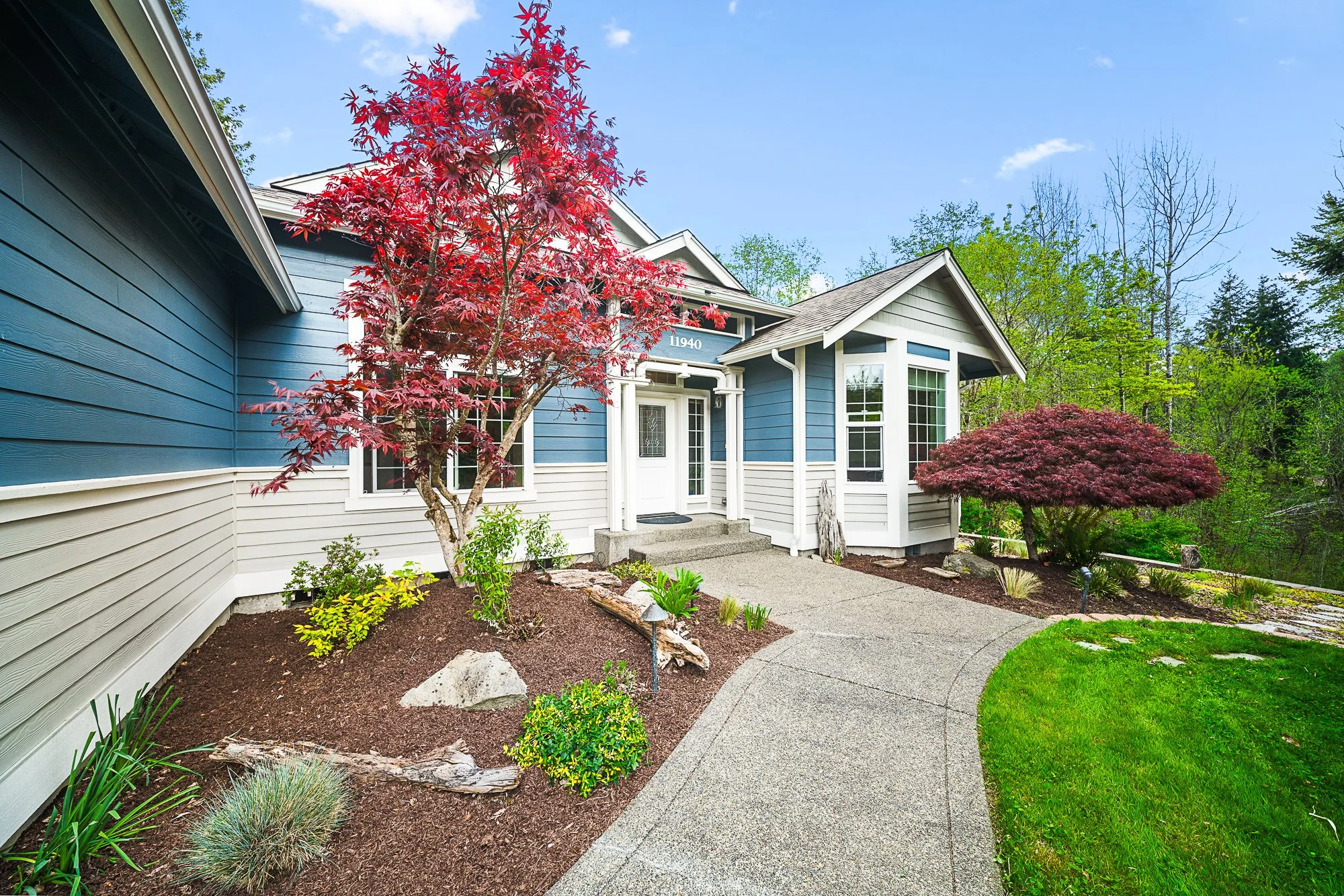 3-print-11940 Windtree Ln SE-4.jpg