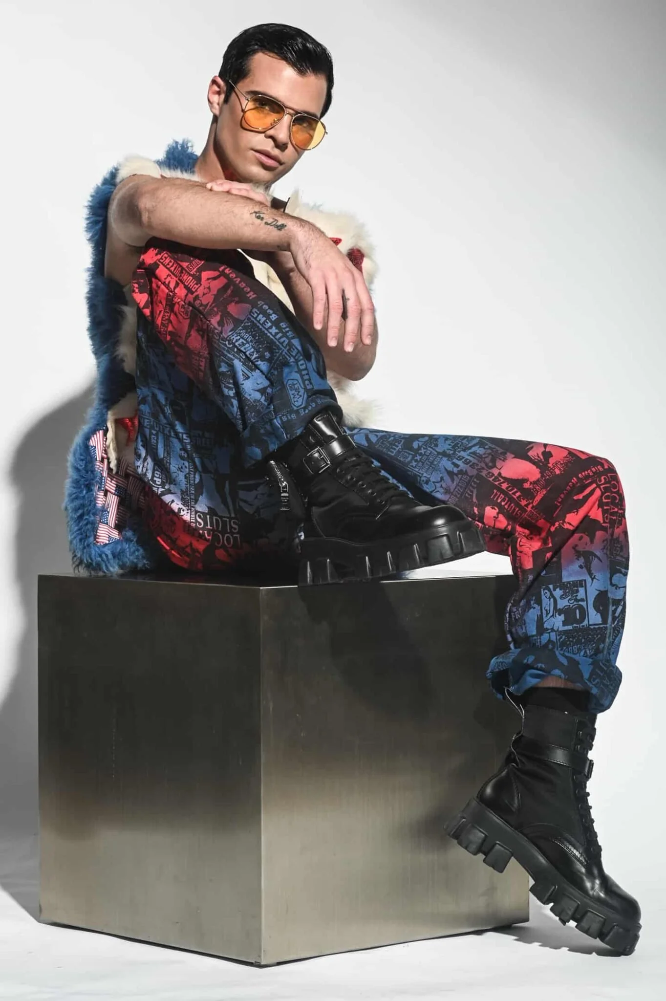 Let’s Get Deep 💦 is a conversation-driven media platform hosted by Brandon Cole Bailey, designed to pull back the layers people wear in public and reveal the truth underneath.

Through raw, unscripted dialogue, the show explores identity, ambition,