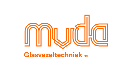 Logo van MVDA Glasvezeltechniek BV in oranje tekst.