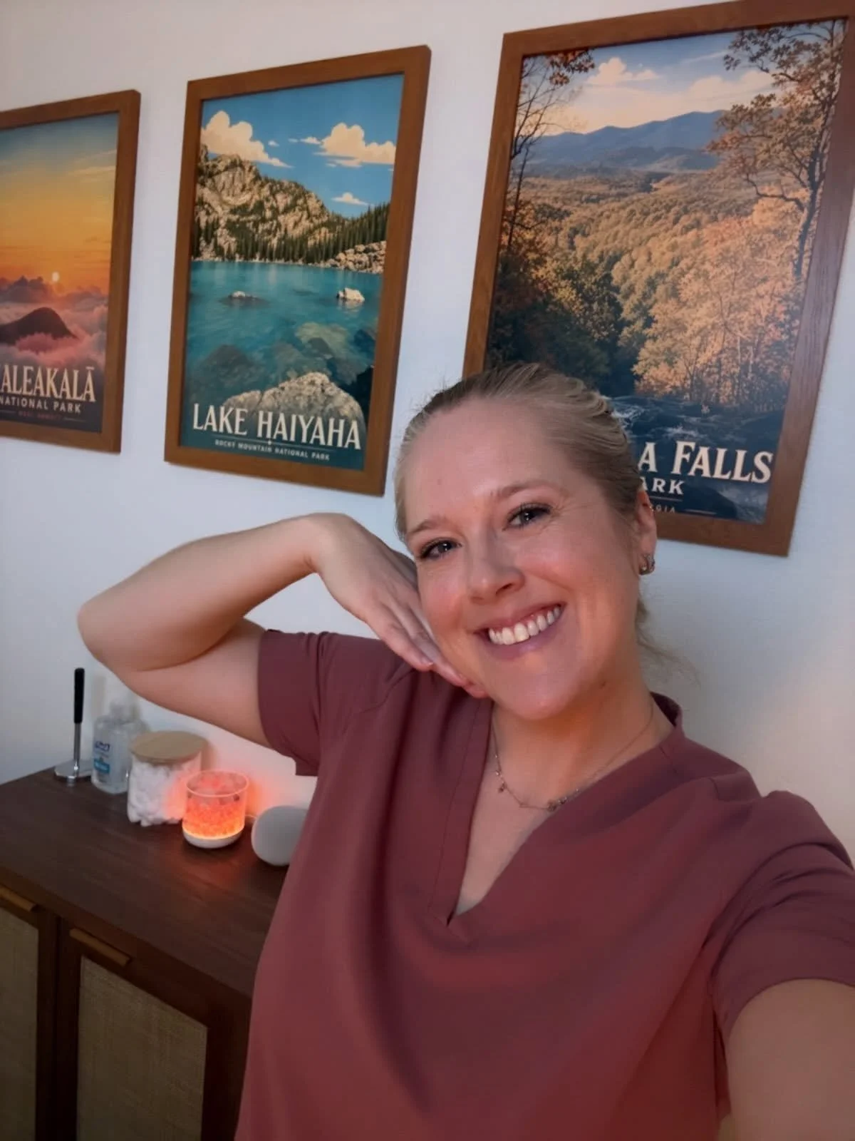 POV you have another fully booked day treating patients one week after opening your practice! 🤩 🥰 
Feeling the love over here!
Ready to come see me? You can visit the link in my bio to schedule your complimentary phone consultation so we can start 