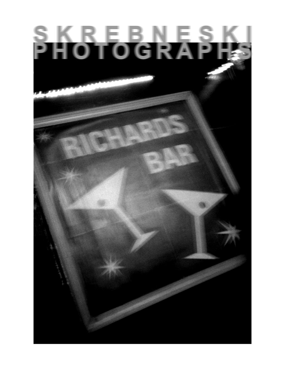 Richard's Bar-Skrebneski-Victor_Skrebneski.jpg