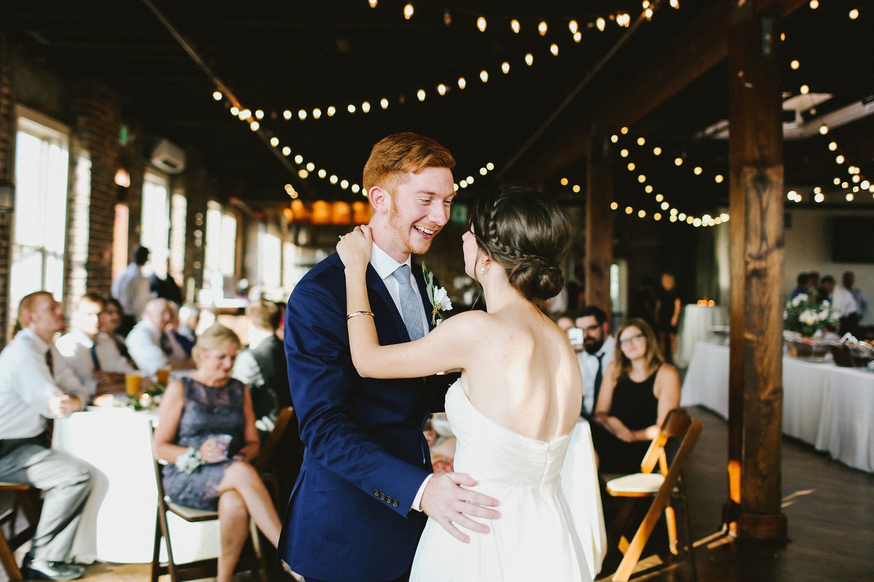 Moment captured by W&E Photographie.