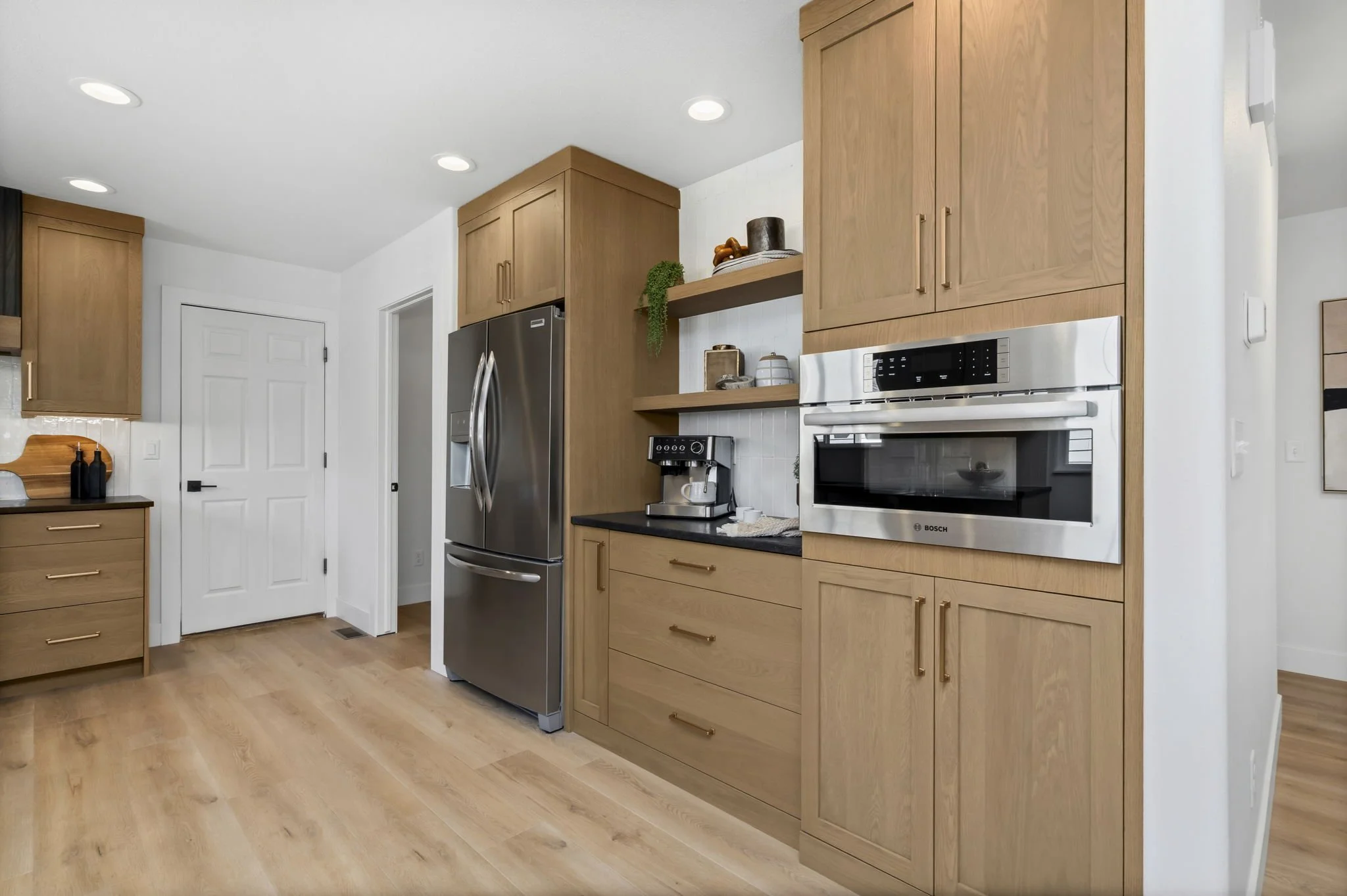 13-web-or-mls-1408 Hearthfire Drive 13.jpg