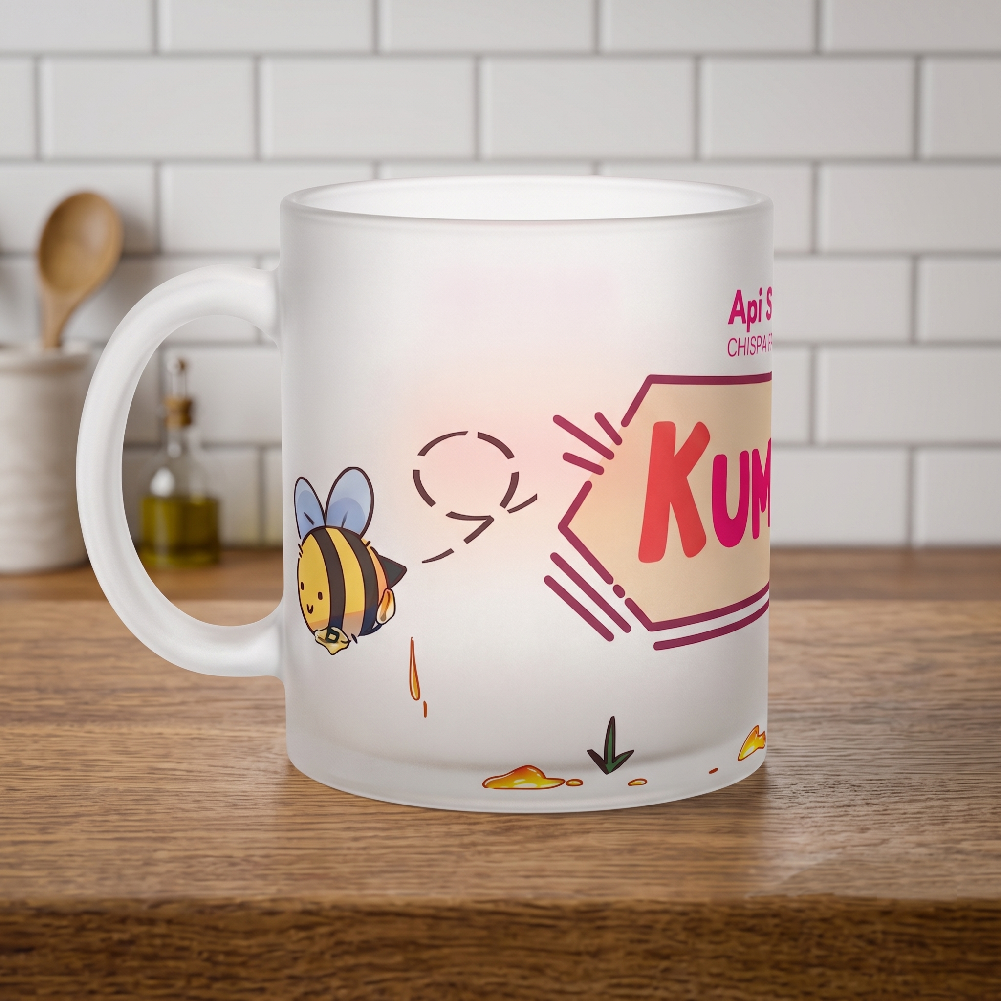 Taza KumaCon | Edición Especial 2026 | Taza 11oz (Blanca y Esmerilada)
