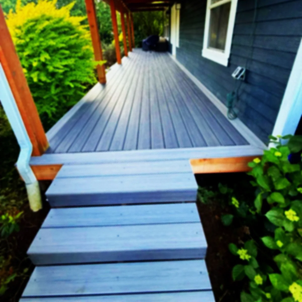 Decks and Patios icon