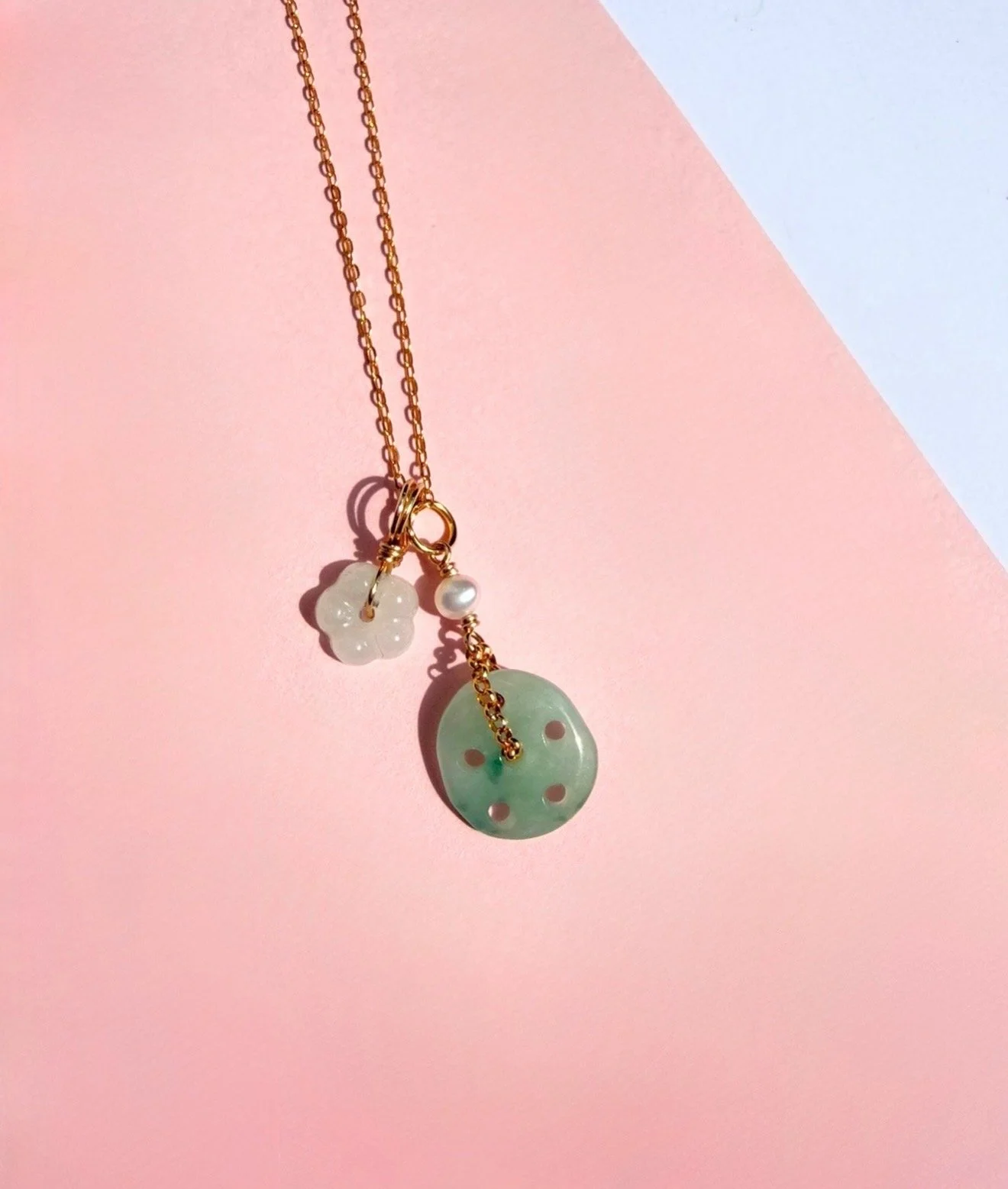 Pearl x Jade Lotus with Mini Mochi Flower